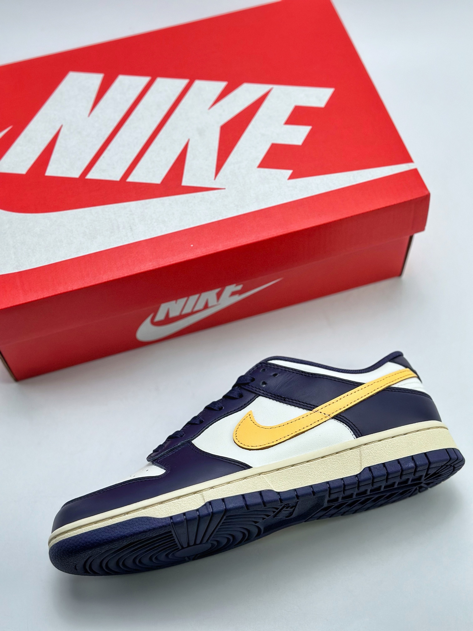 Nike SB Dunk Low Navy FV8106-181