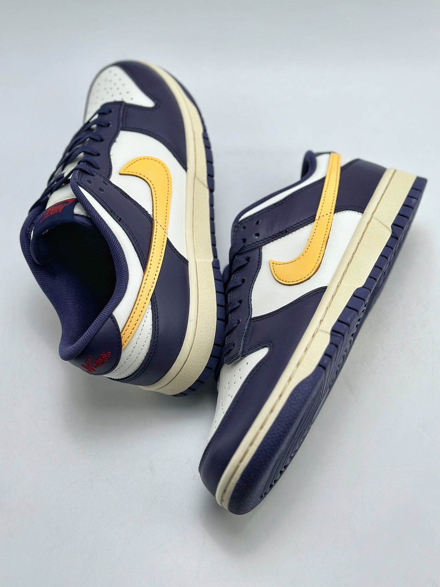 Nike SB Dunk Low Navy FV8106-181