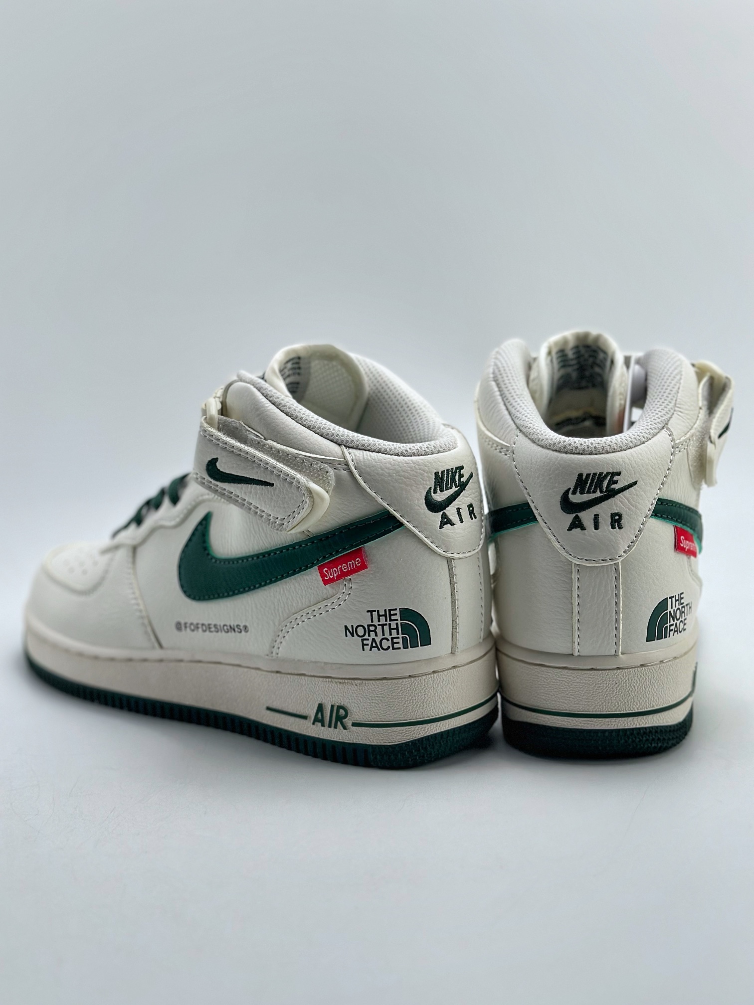 Nike Air Force 1 Low 07 x Supreme x Off White three-party joint white and green