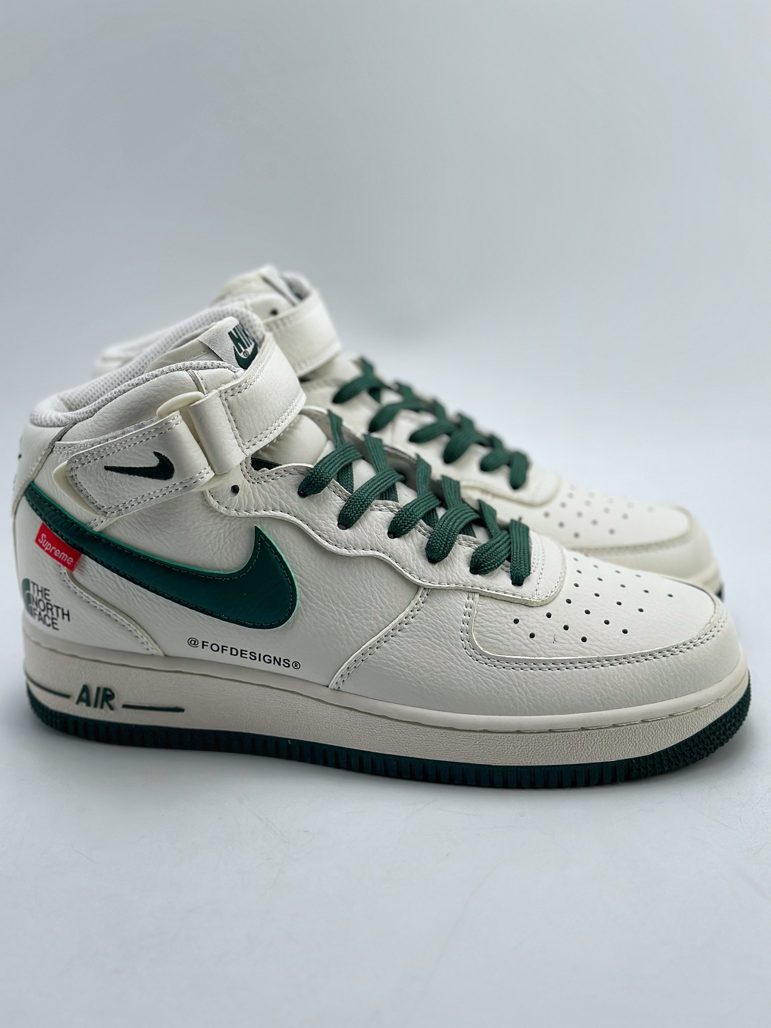 Nike Air Force 1 Low 07 x Supreme x Off White three-party joint white and green