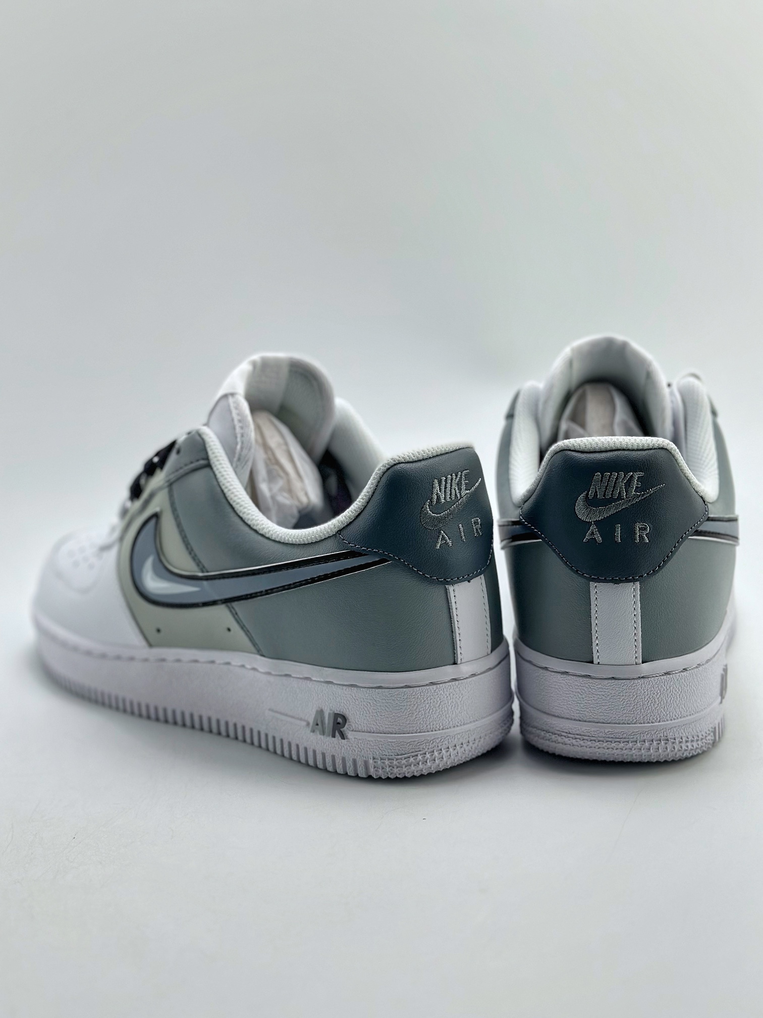 240 Nike Air Force 1 Low 07 极简手绘