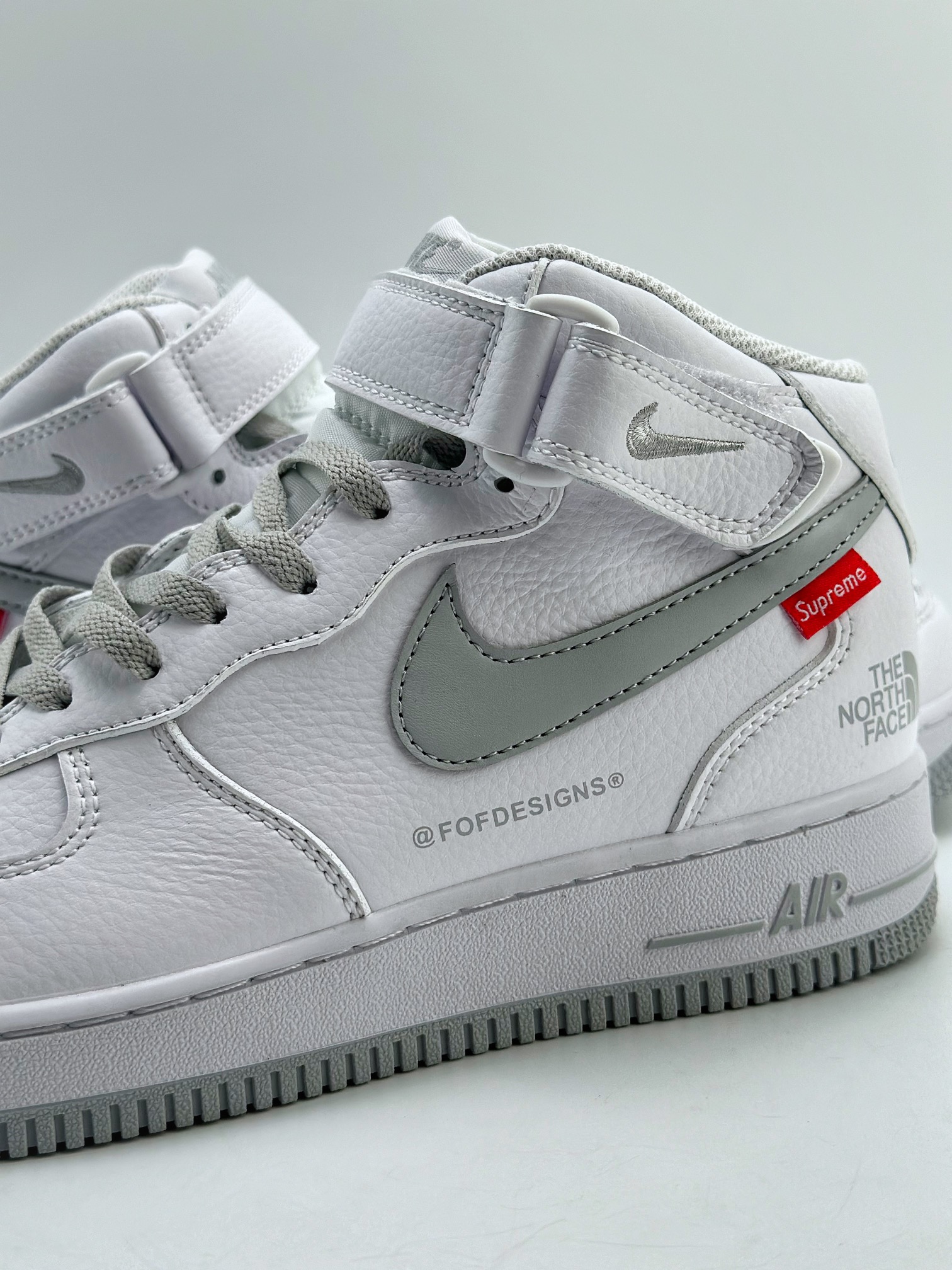 240 Nike Air Force 1 Low 07 x Supreme x Off White 三方联名白银 CW2288-111