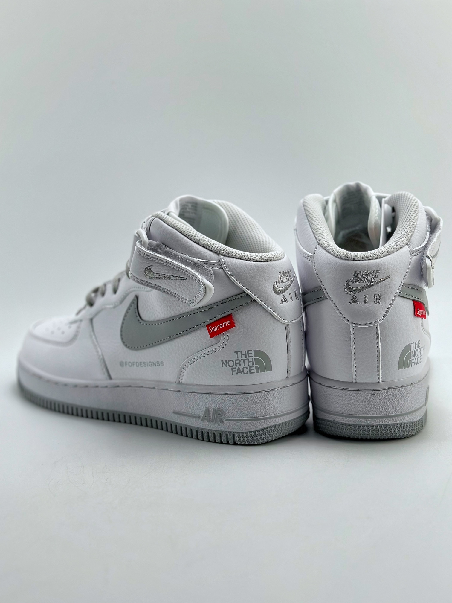 240 Nike Air Force 1 Low 07 x Supreme x Off White 三方联名白银 CW2288-111