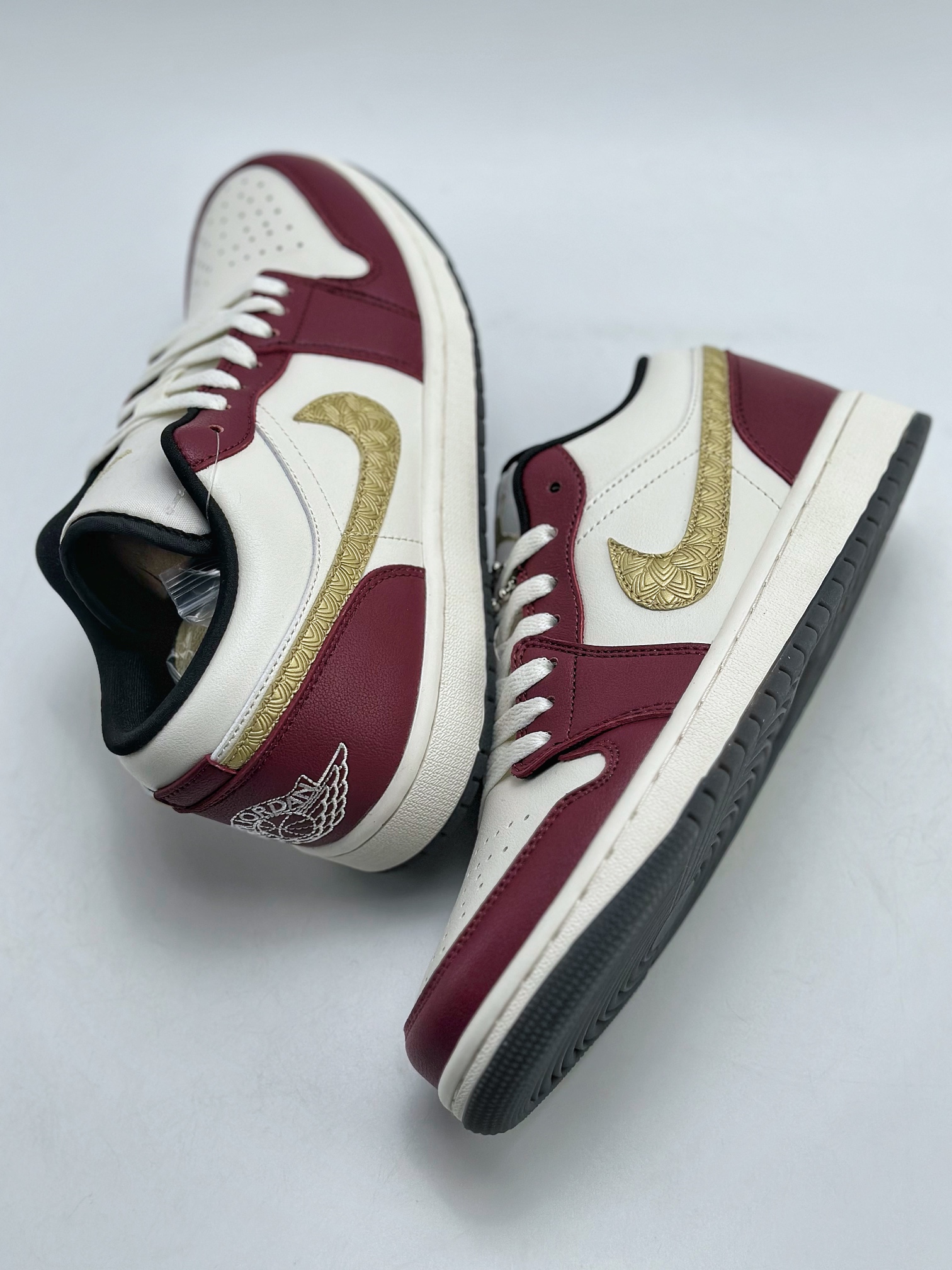 220 Air Jordan 1 Low SE "Year of the Dragon" 龙年限定白金红 FJ5735-100