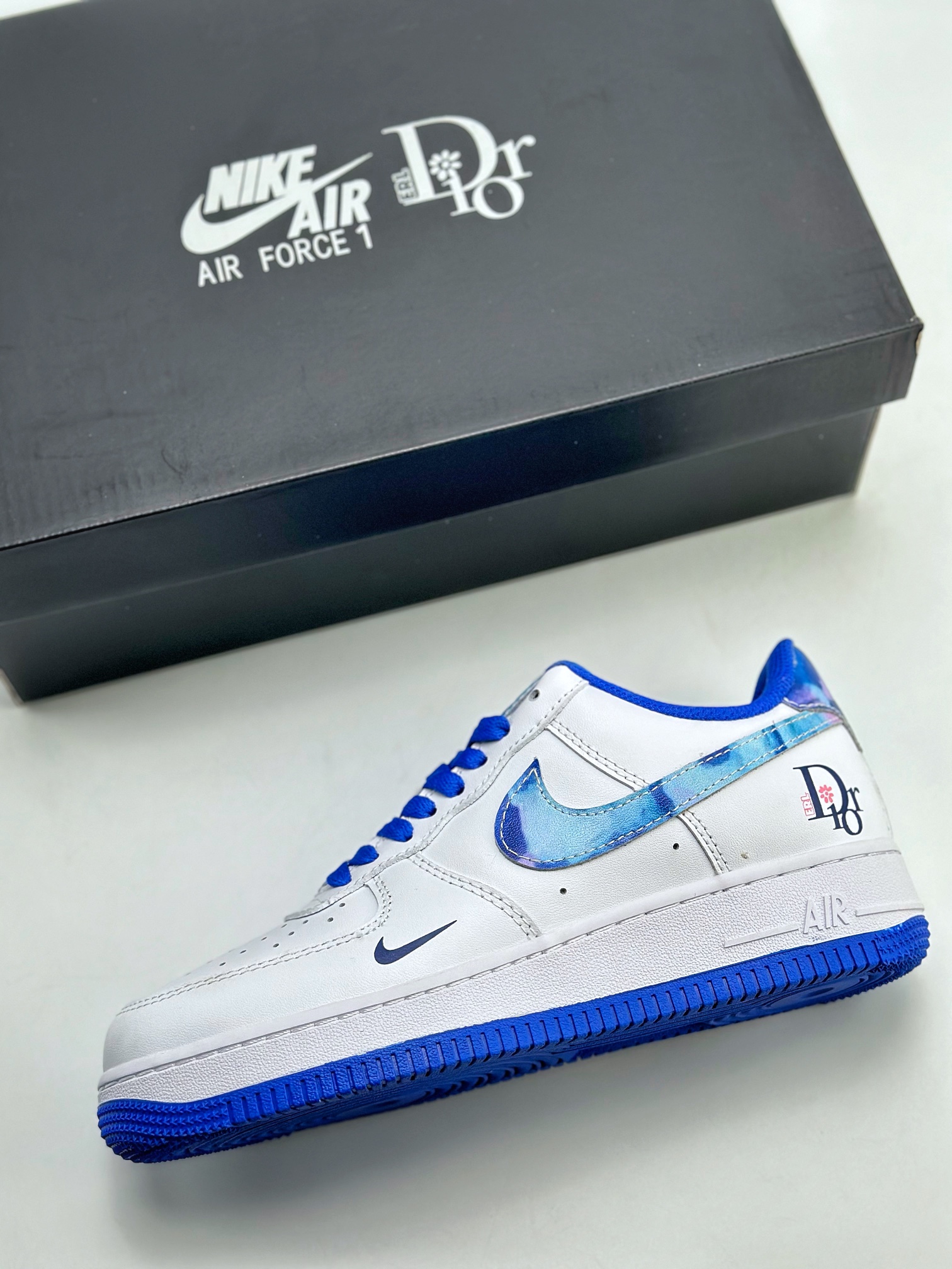 200 Nike Air Force 1 Low 07 x DIOR 白宝蓝 DC8873-111