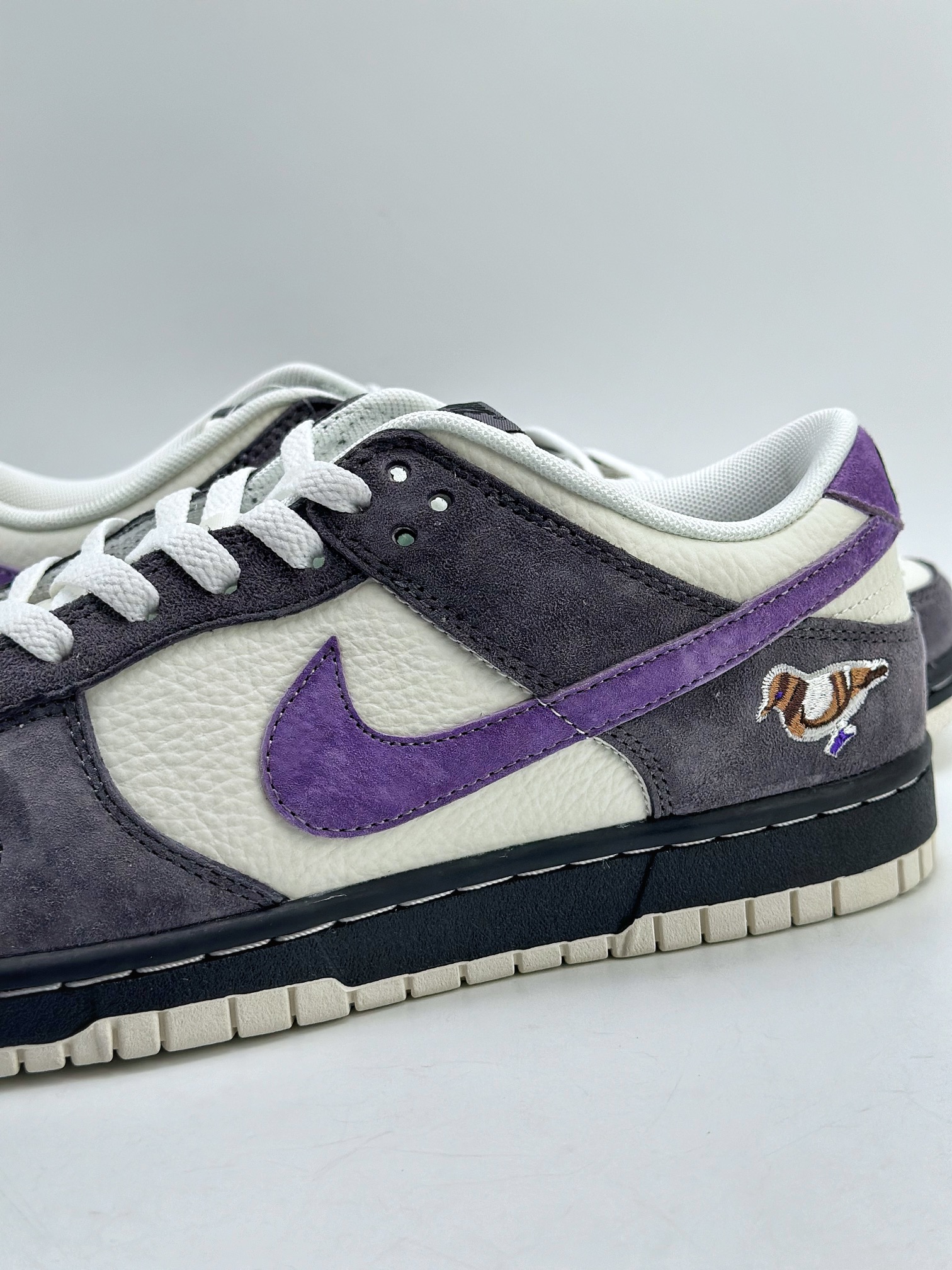 300 Nike SB Dunk Low x Otomo Katsuhiro 大友克洋 "Steamboy OST" 麂皮紫鸽子 UT7790-332