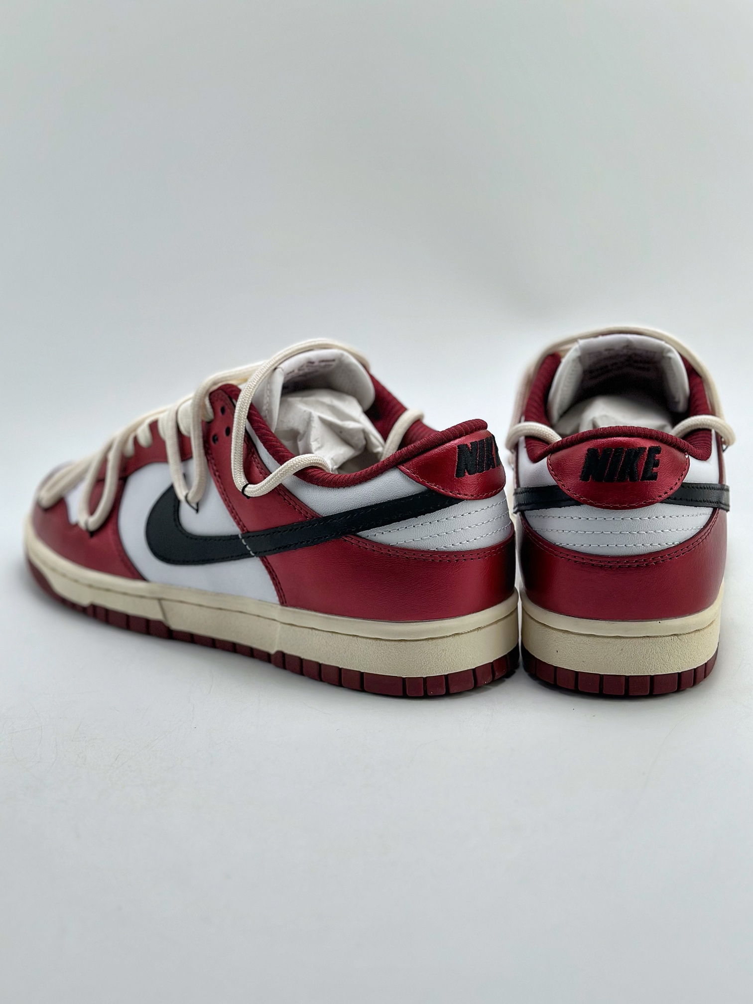 260 Nike SB Dunk Low PRM 红酒庄园 做旧复古芝加哥 FJ4555-100