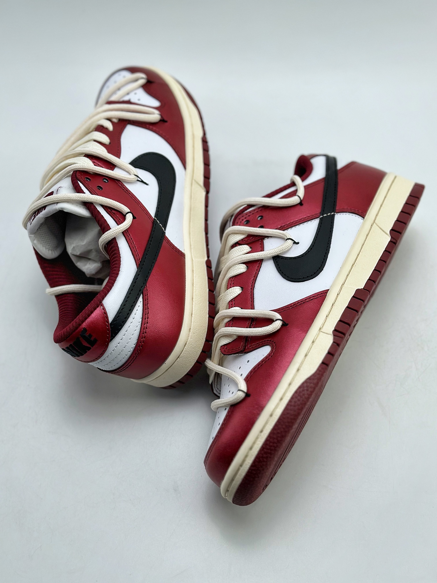 260 Nike SB Dunk Low PRM 红酒庄园 做旧复古芝加哥 FJ4555-100