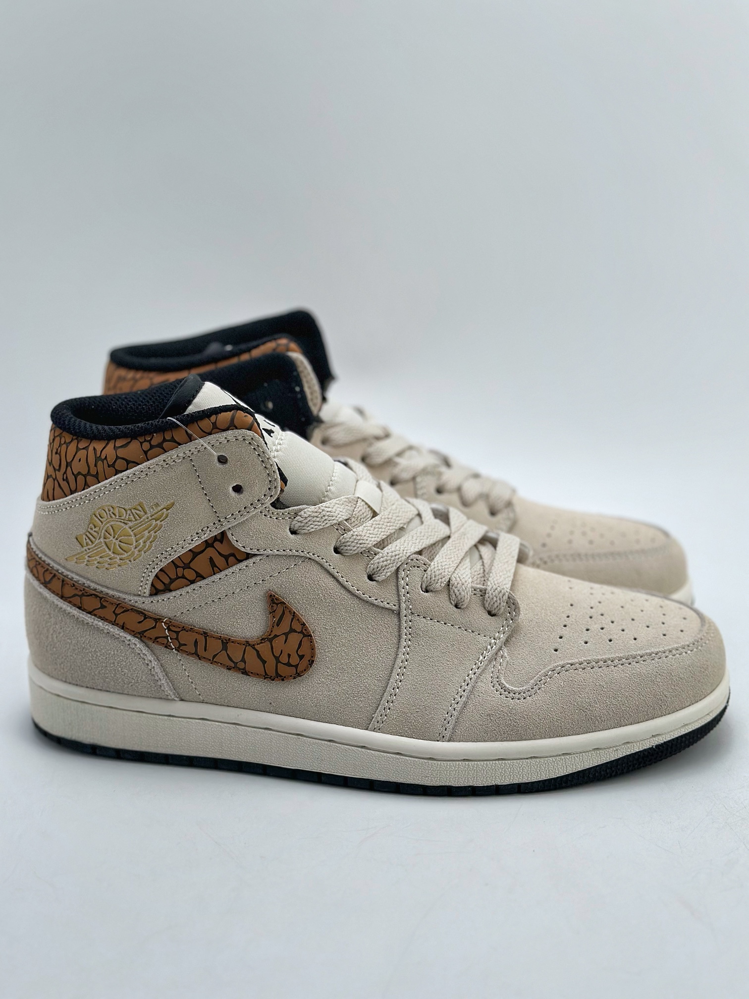 Air Jordan 1 Mid ”Brown Elephant” DZ4129-102