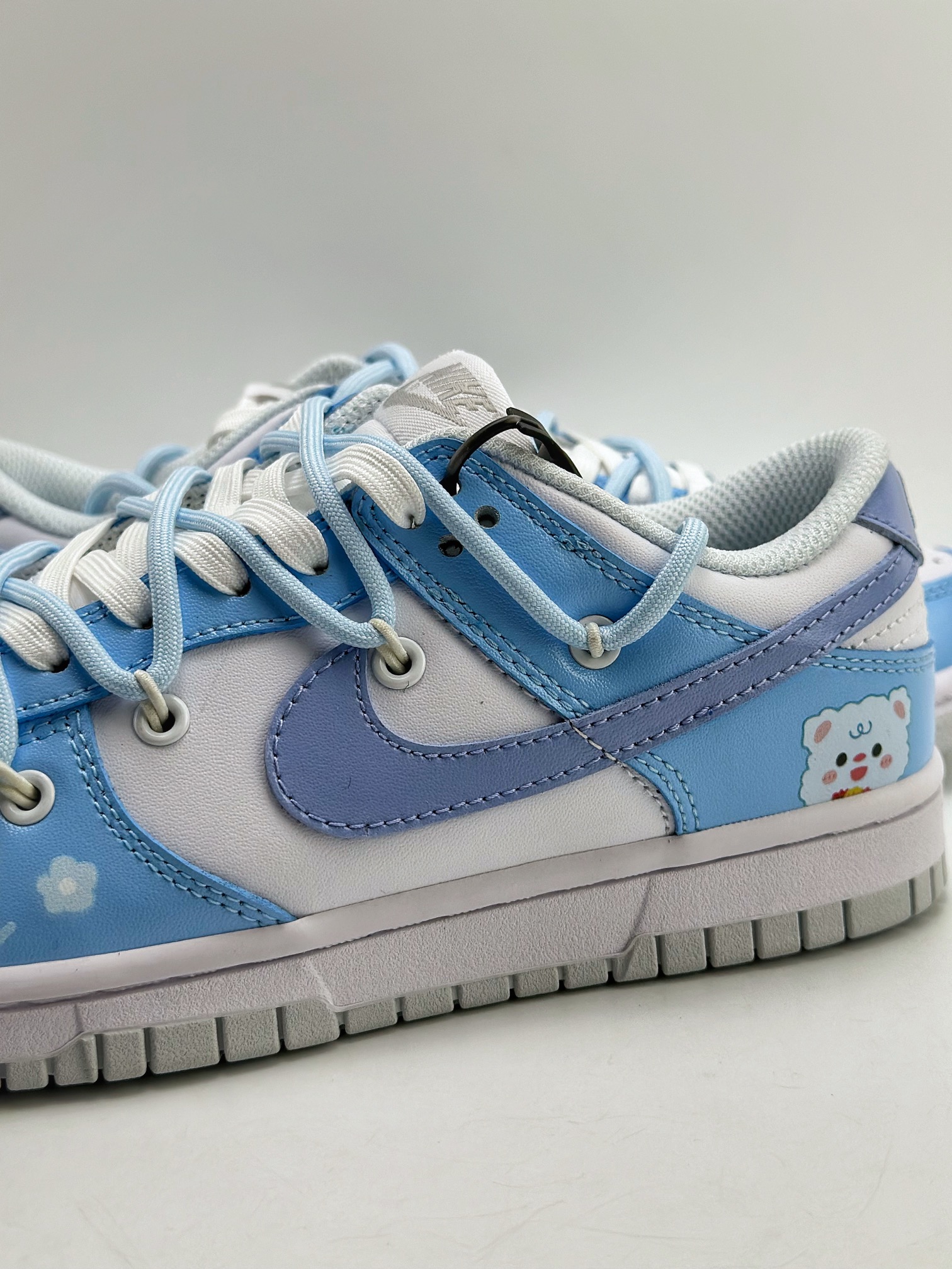 Nike SB Dunk Low Happy Bear Cute Girl DH7965-102