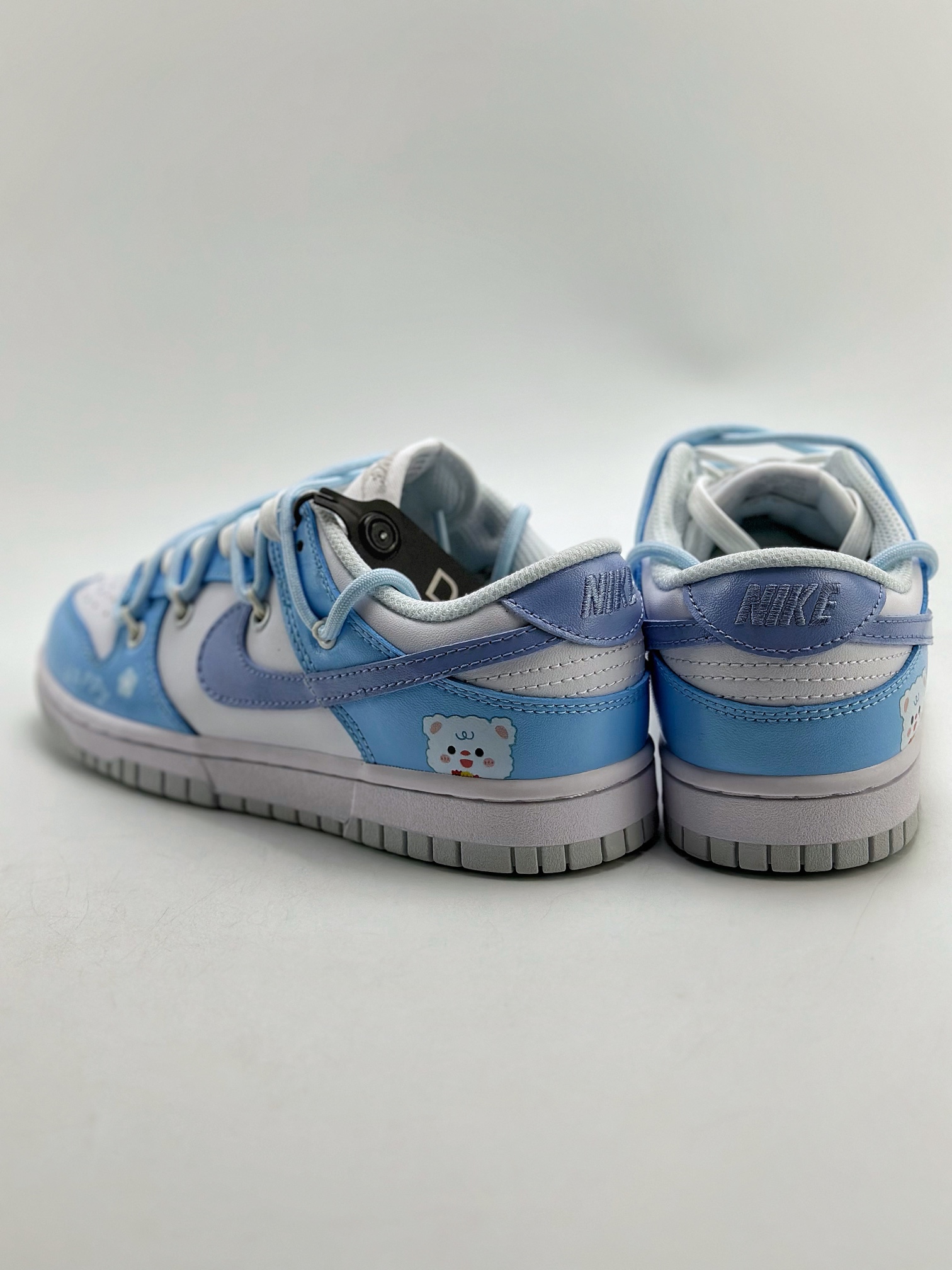 Nike SB Dunk Low Happy Bear Cute Girl DH7965-102