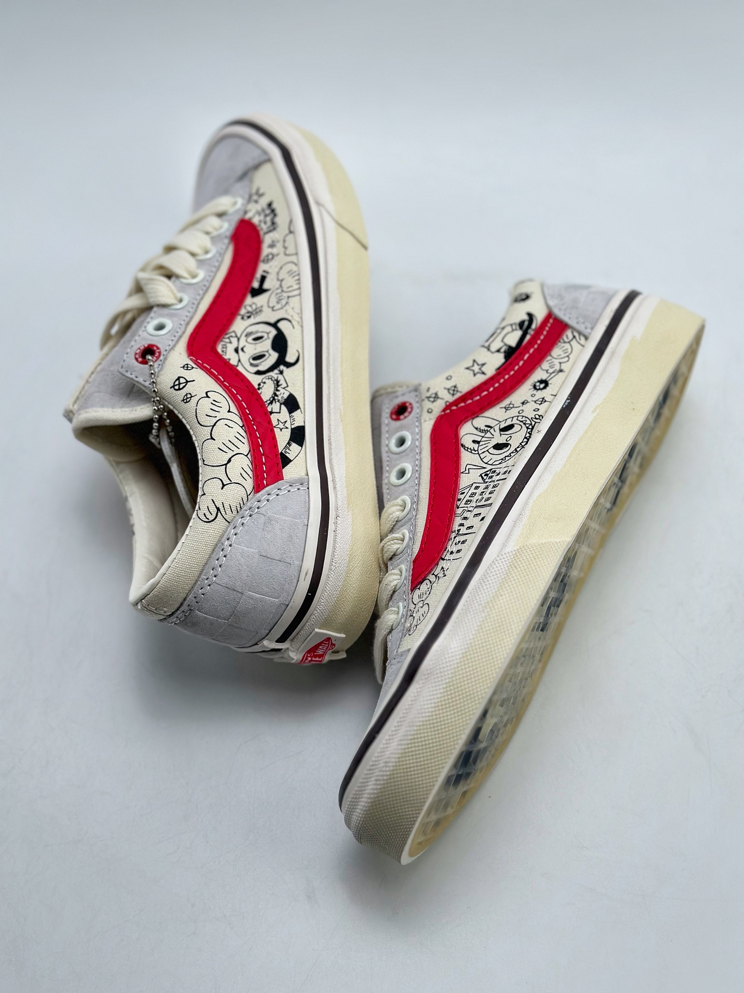 170 新品出货 Vans x The Monste 泡泡玛特联名 VN000CDECCZ