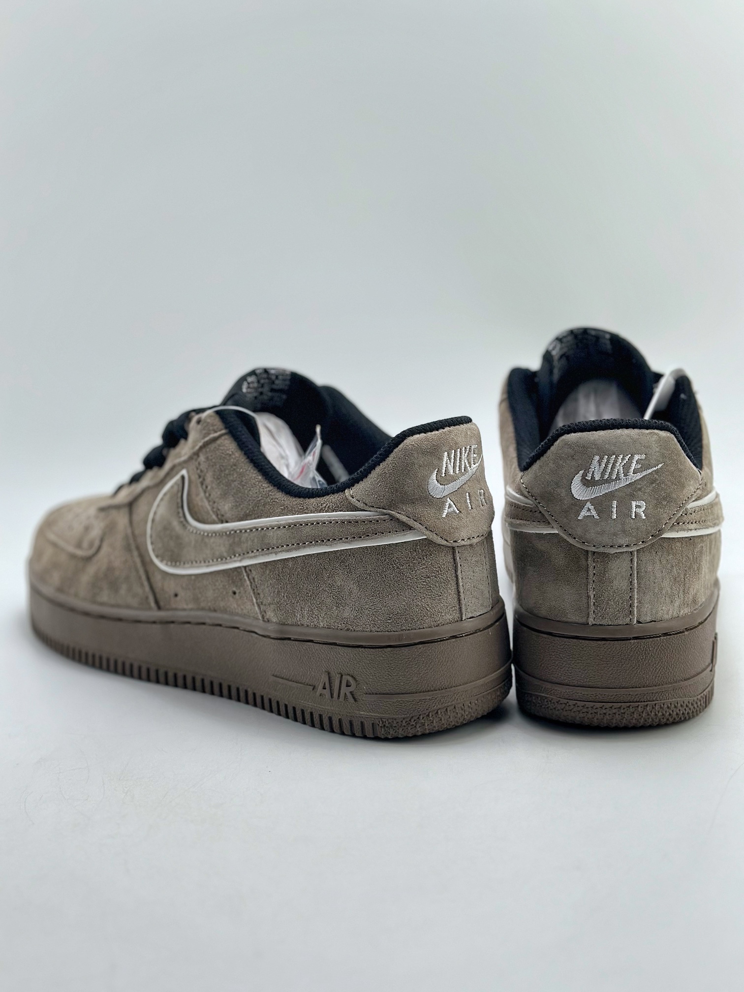 Nike Air Force 1 Low 07 Dark Brown Suede AV0383-223