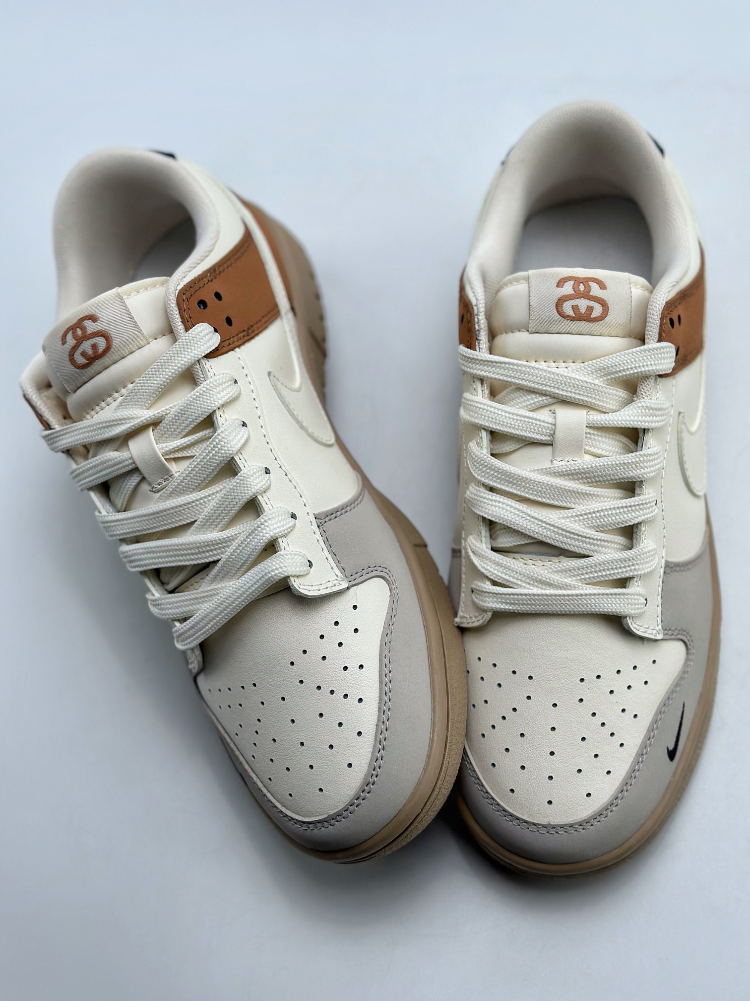 260 Nike SB Dunk Low x Stussy 白灰棕 JH8037-917