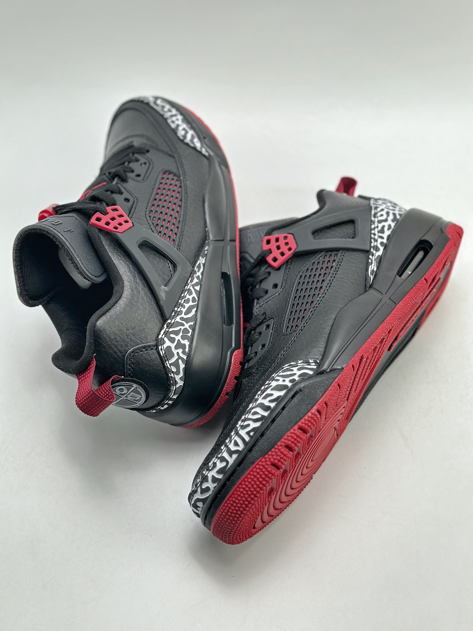 260 Air Jordan Spikize LOW CNY 乔丹3.5代 斯派克李 FQ1759-600