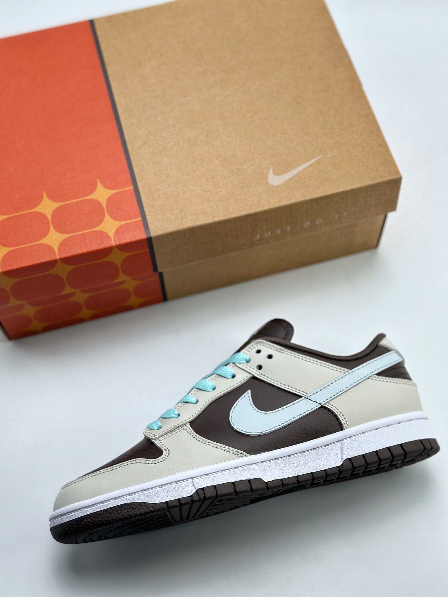 Nike SB Dunk Low White Brown Light Blue 624044-241