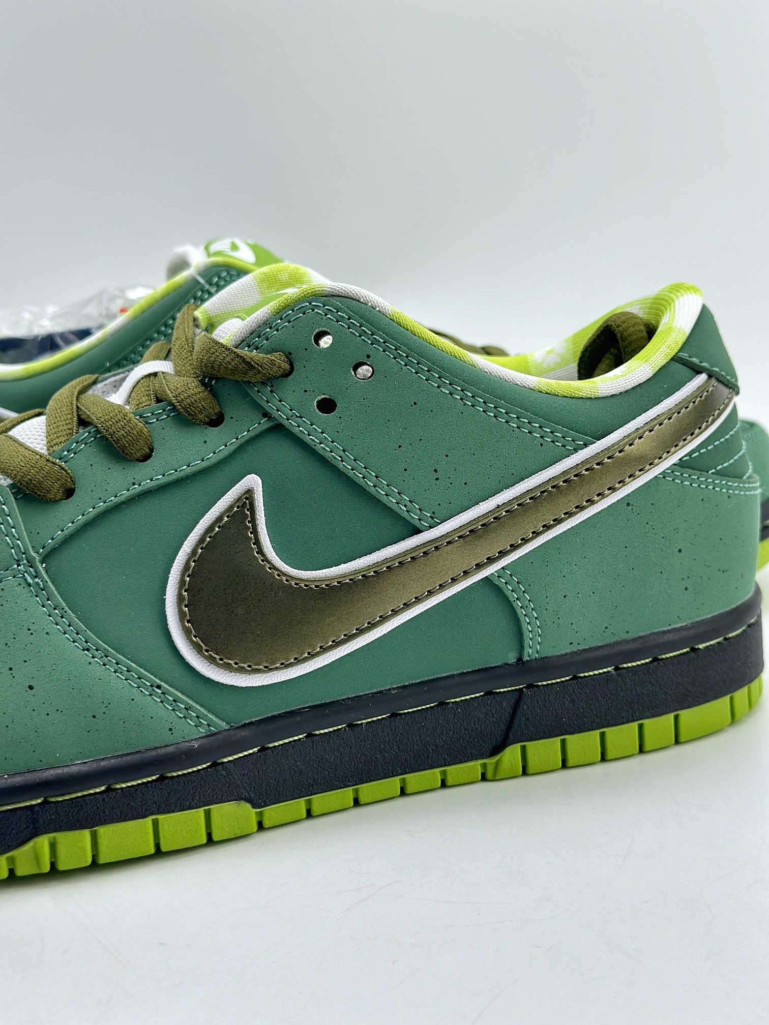 210 NIKE SB Dunk Low x Concepts "Green Lobster" 绿龙虾 BV1310-337