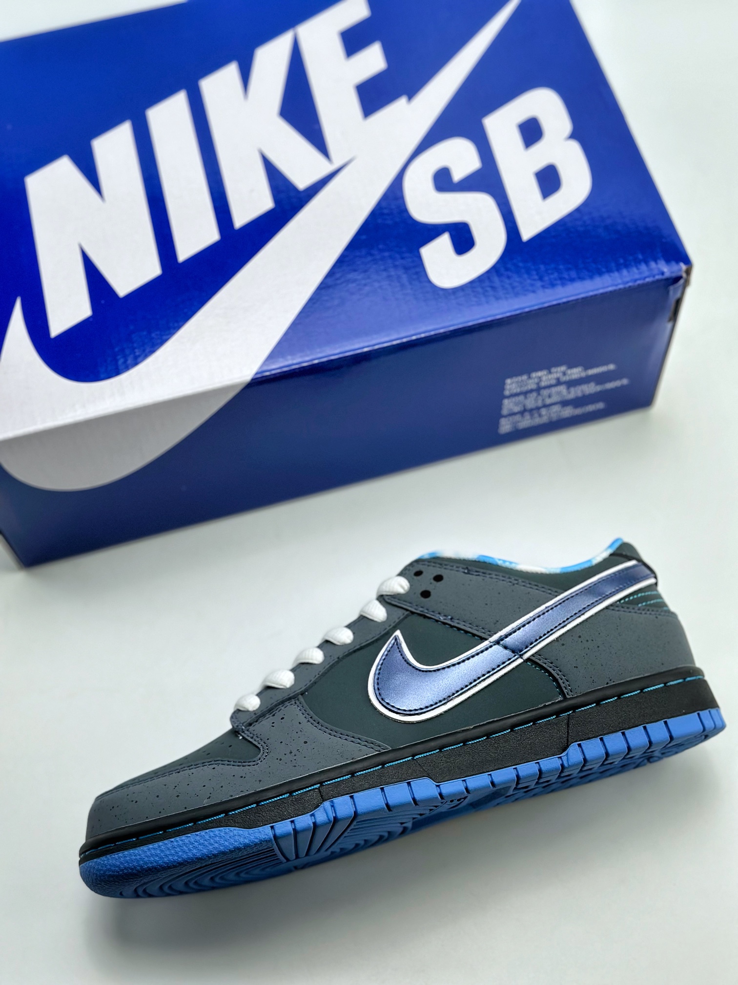 NIKE SB Dunk Low x Concepts ”Blue Lobster” 313170-342