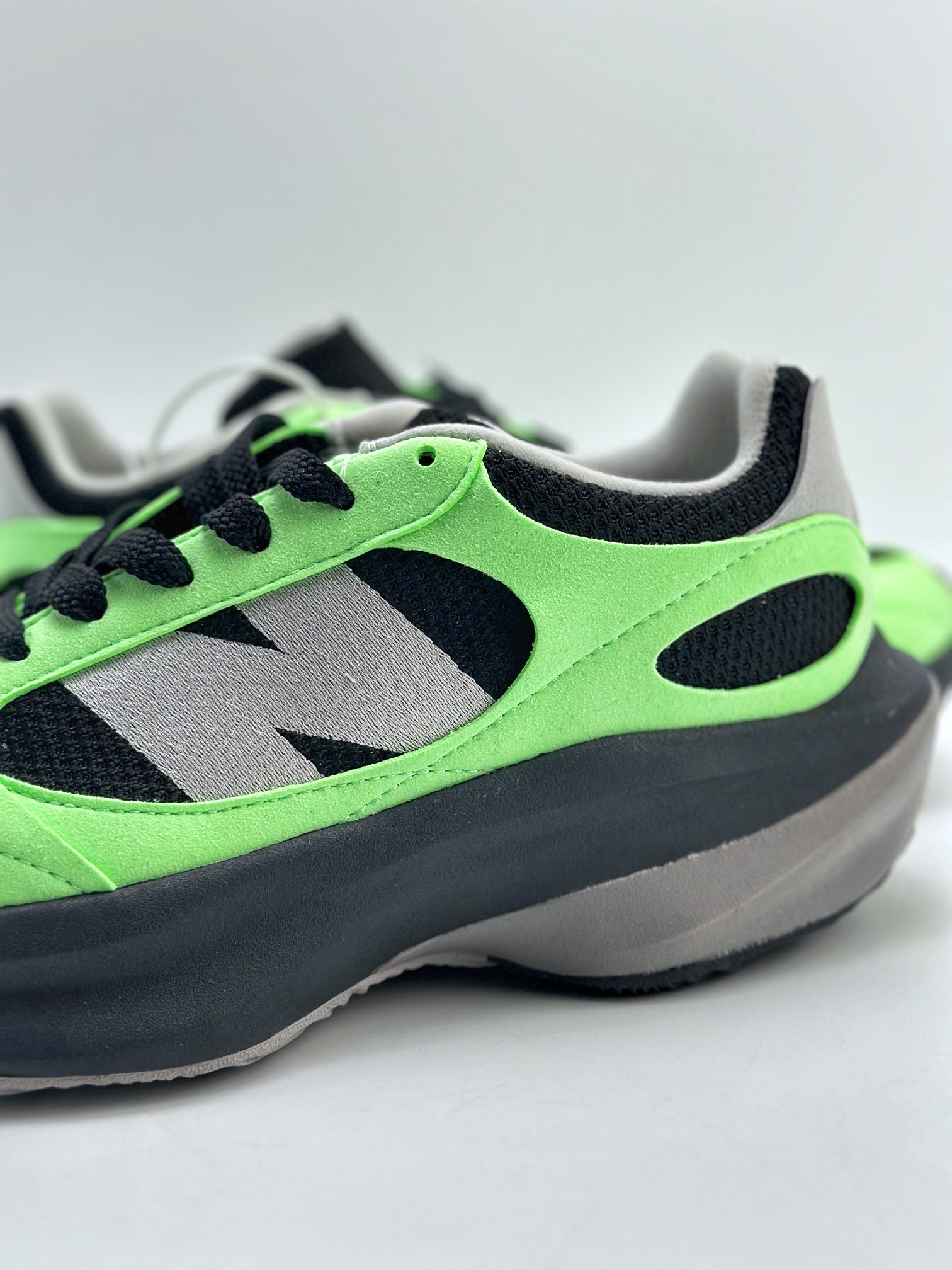 New Balance Warped Runner black and green low-top retro dad style casual sports jogging shoes UWRPDKOMLFZ