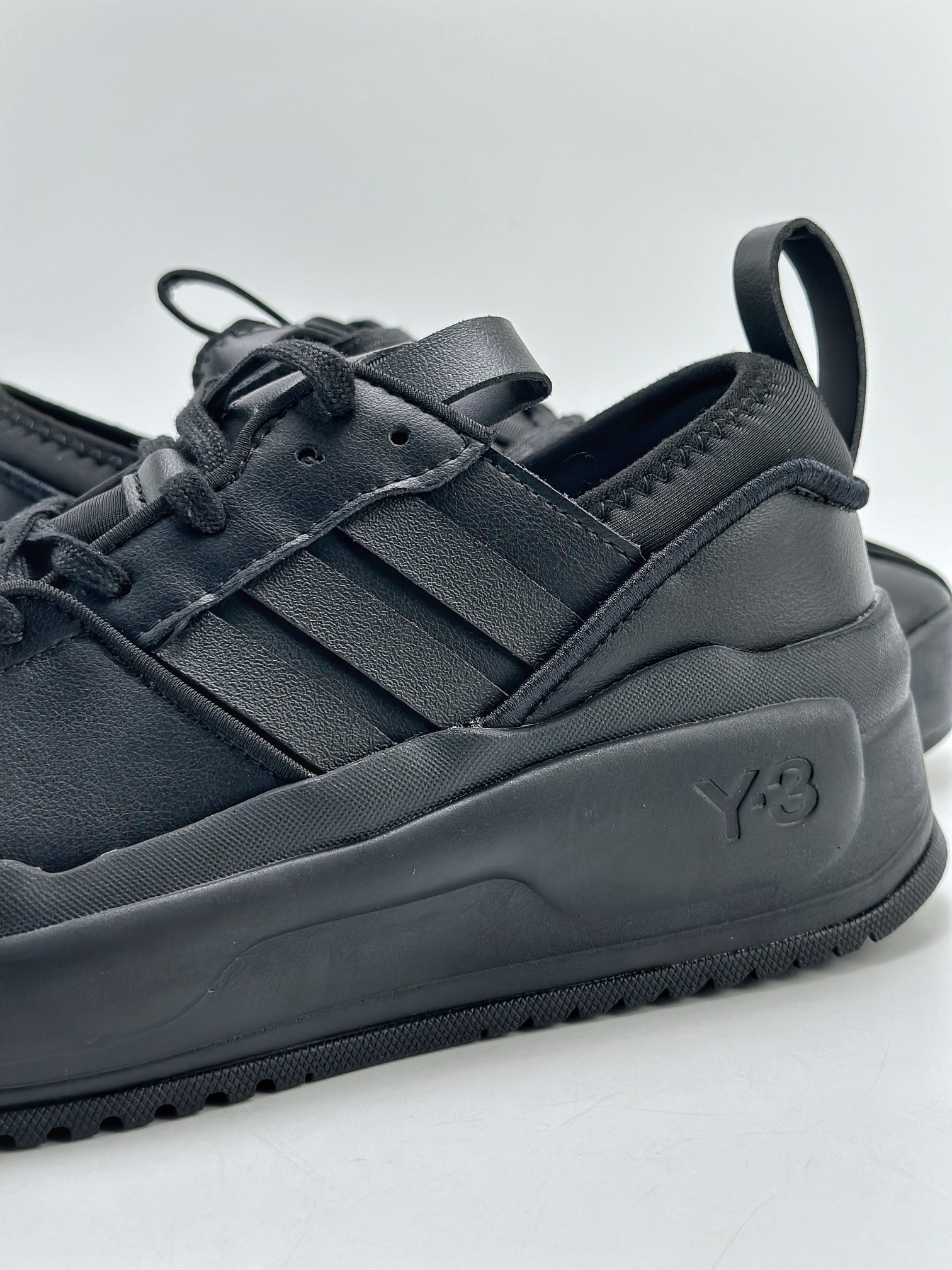 200 Adidas Y-3 Hokori Ill低帮系带时尚板鞋 FZ63976