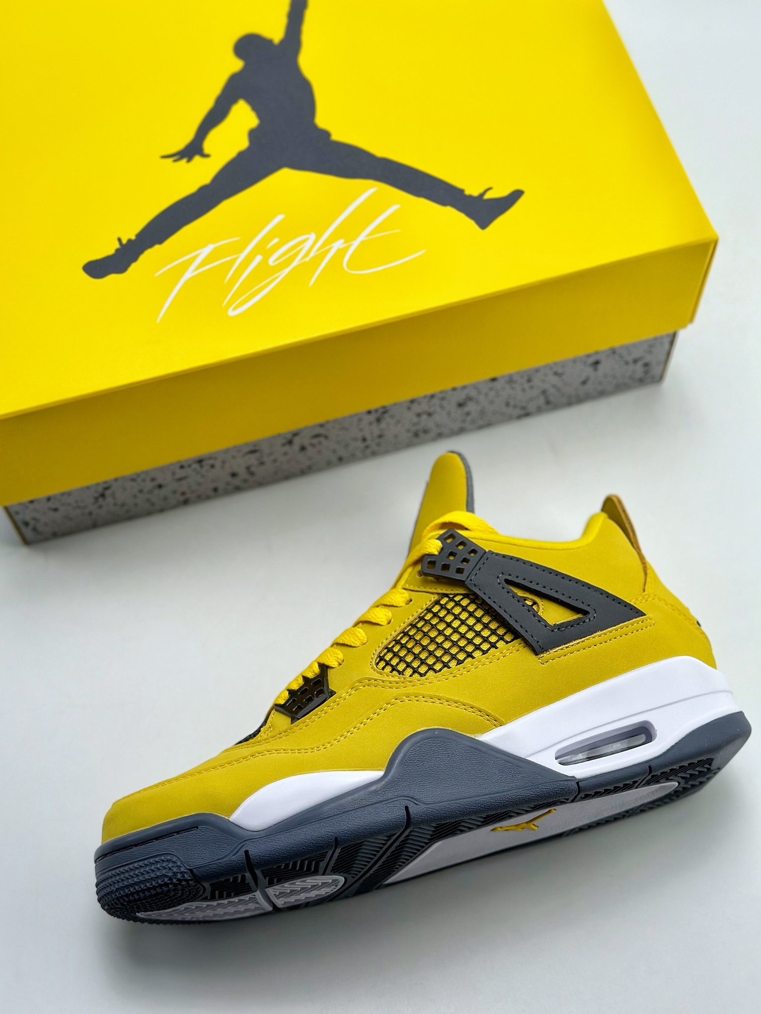 180 Air Jordan 4 Retro "tour yellow" 电母 CT8527-700