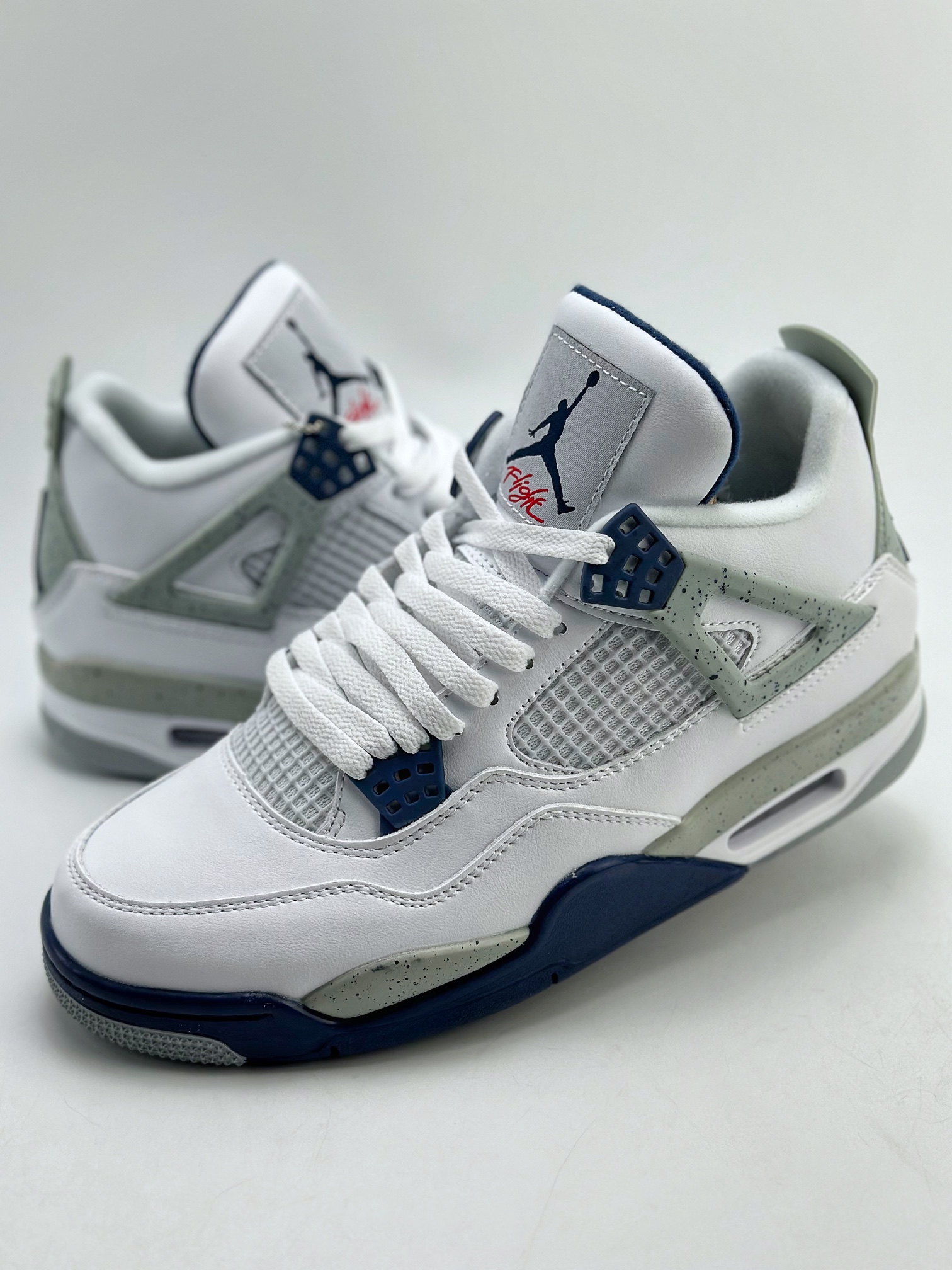 Air Jordan 4 Retro