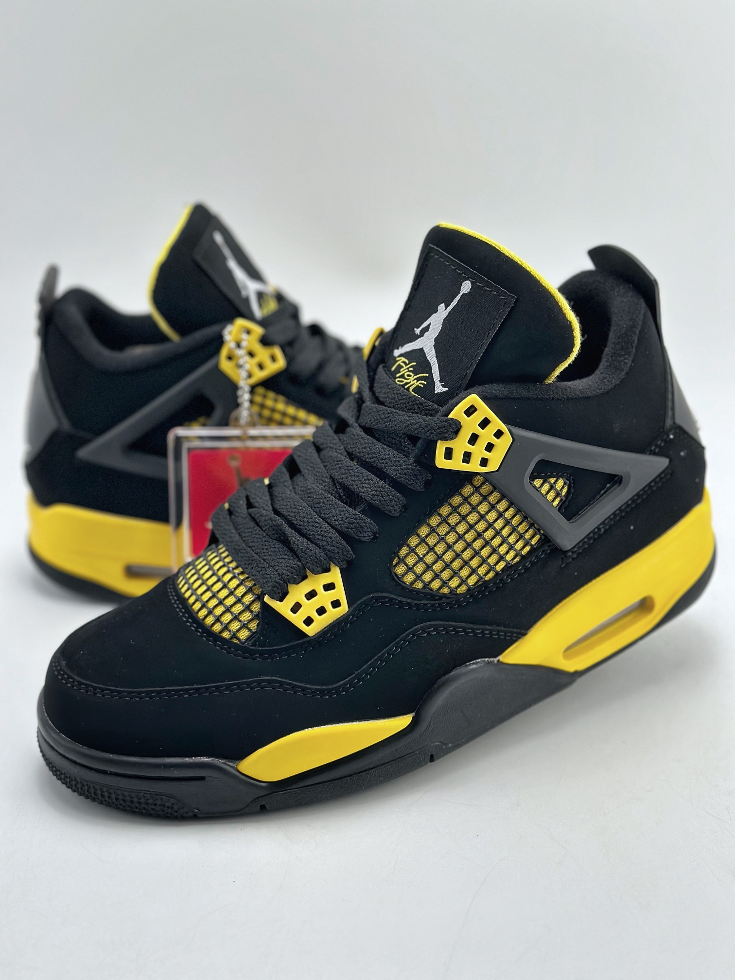 Air Jordan 4 Retro