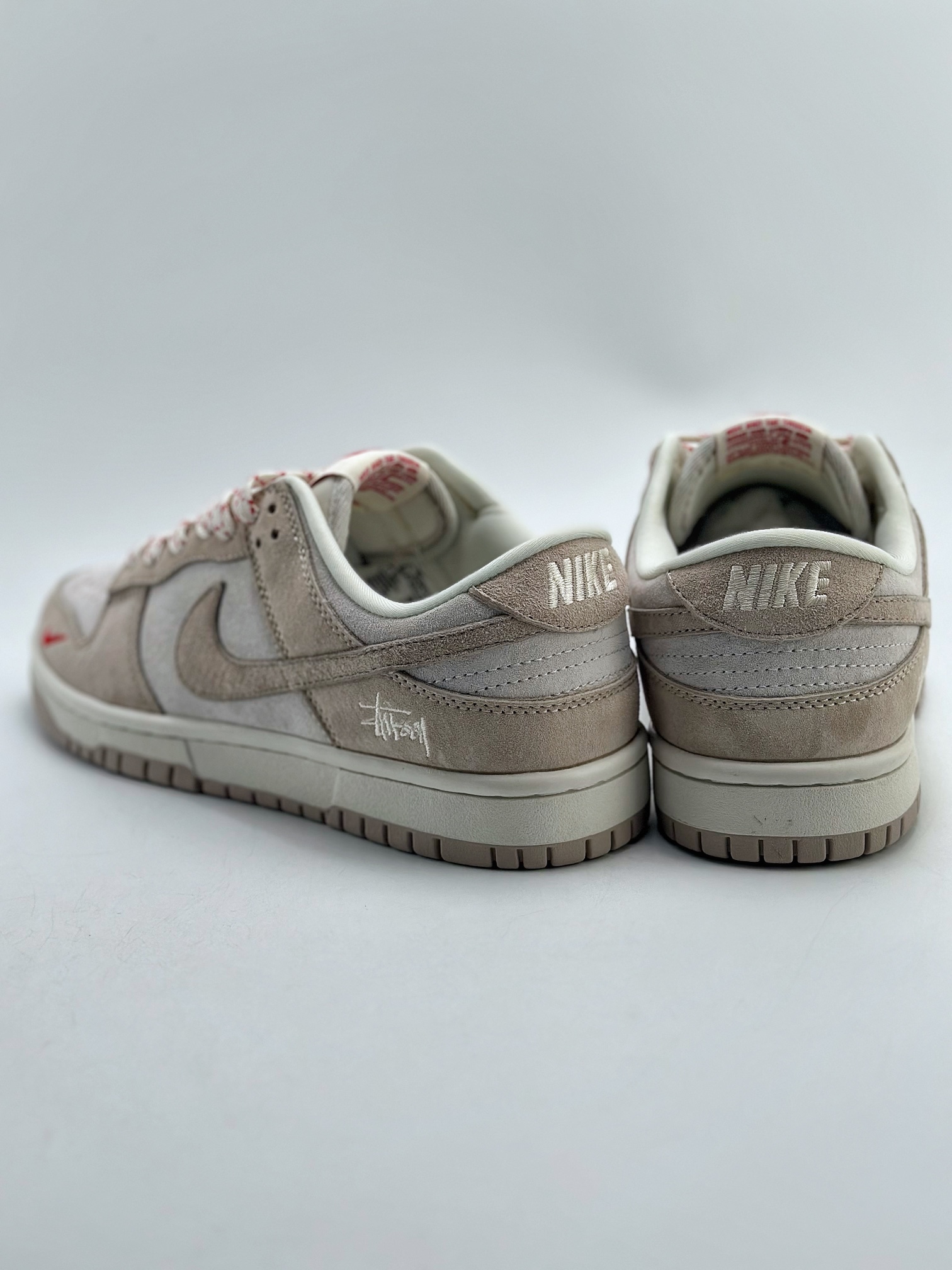 280 Nike SB Dunk Low x Stussy 斯图西灰麂皮 XH0923-153