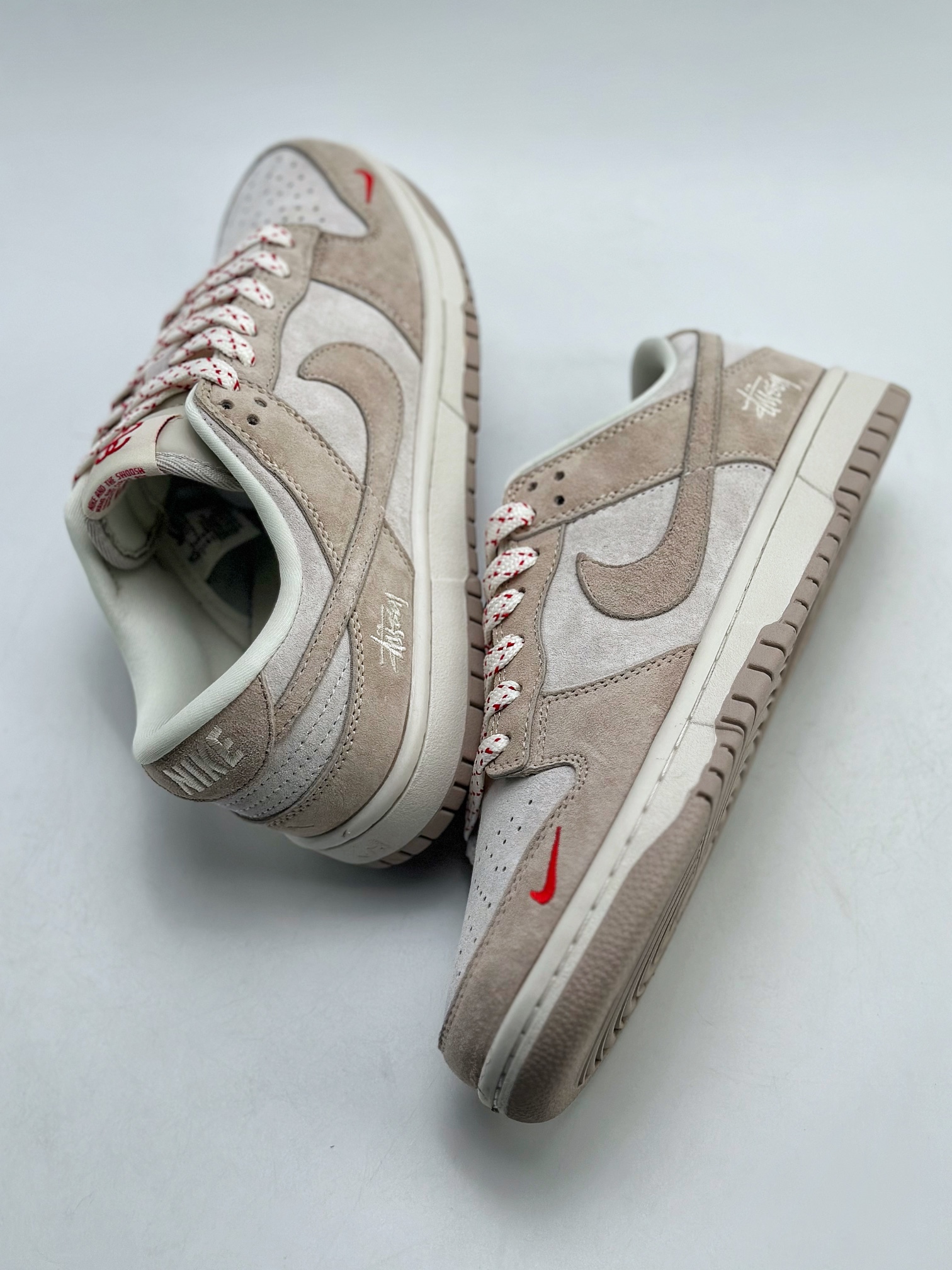 280 Nike SB Dunk Low x Stussy 斯图西灰麂皮 XH0923-153