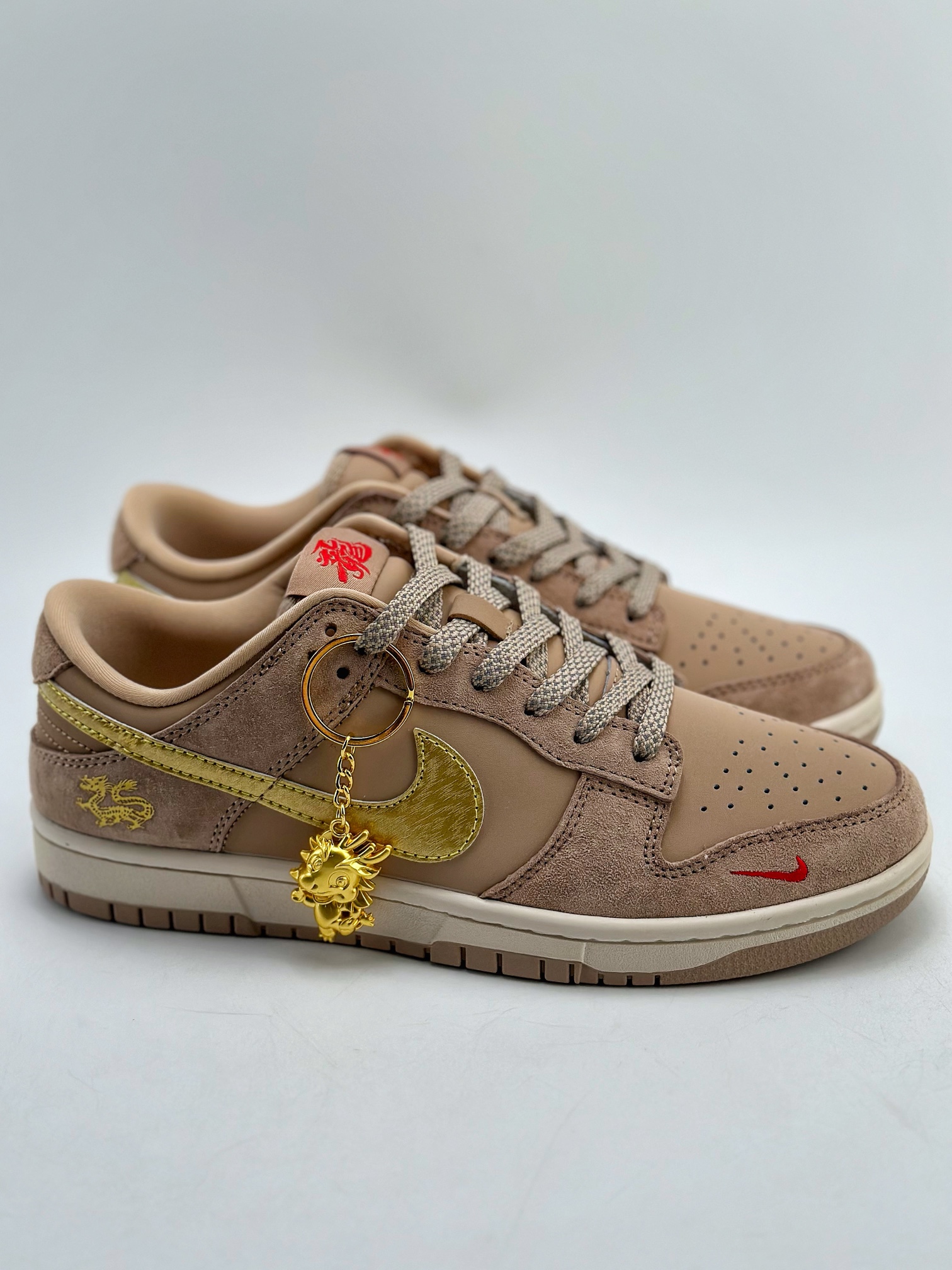 Nike SB Dunk Low Dragon Year Limited Edition XH0923-158