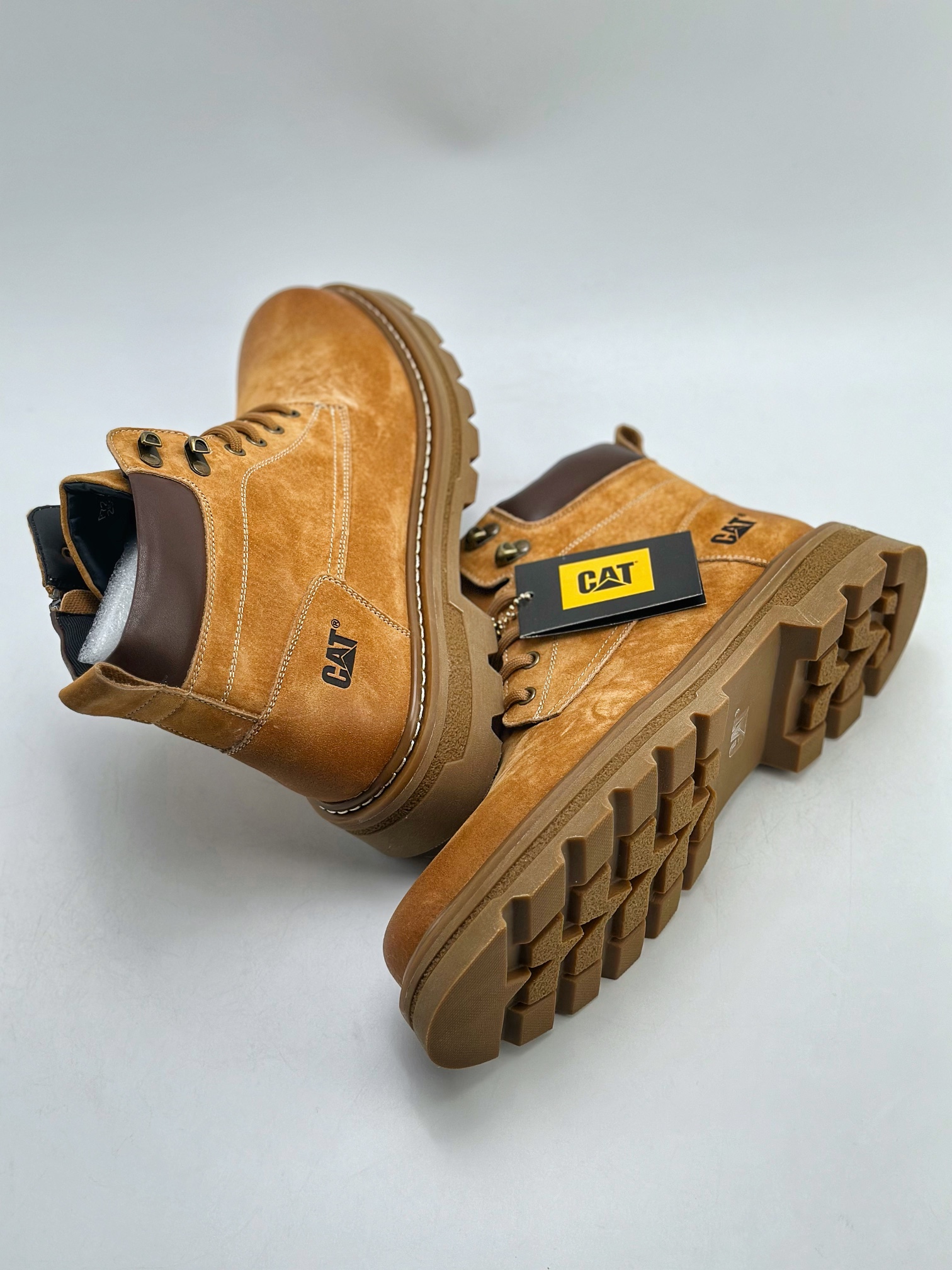 New arrival #CAT Carter outdoor workwear light bottom mid-cut leisure yellow boots series