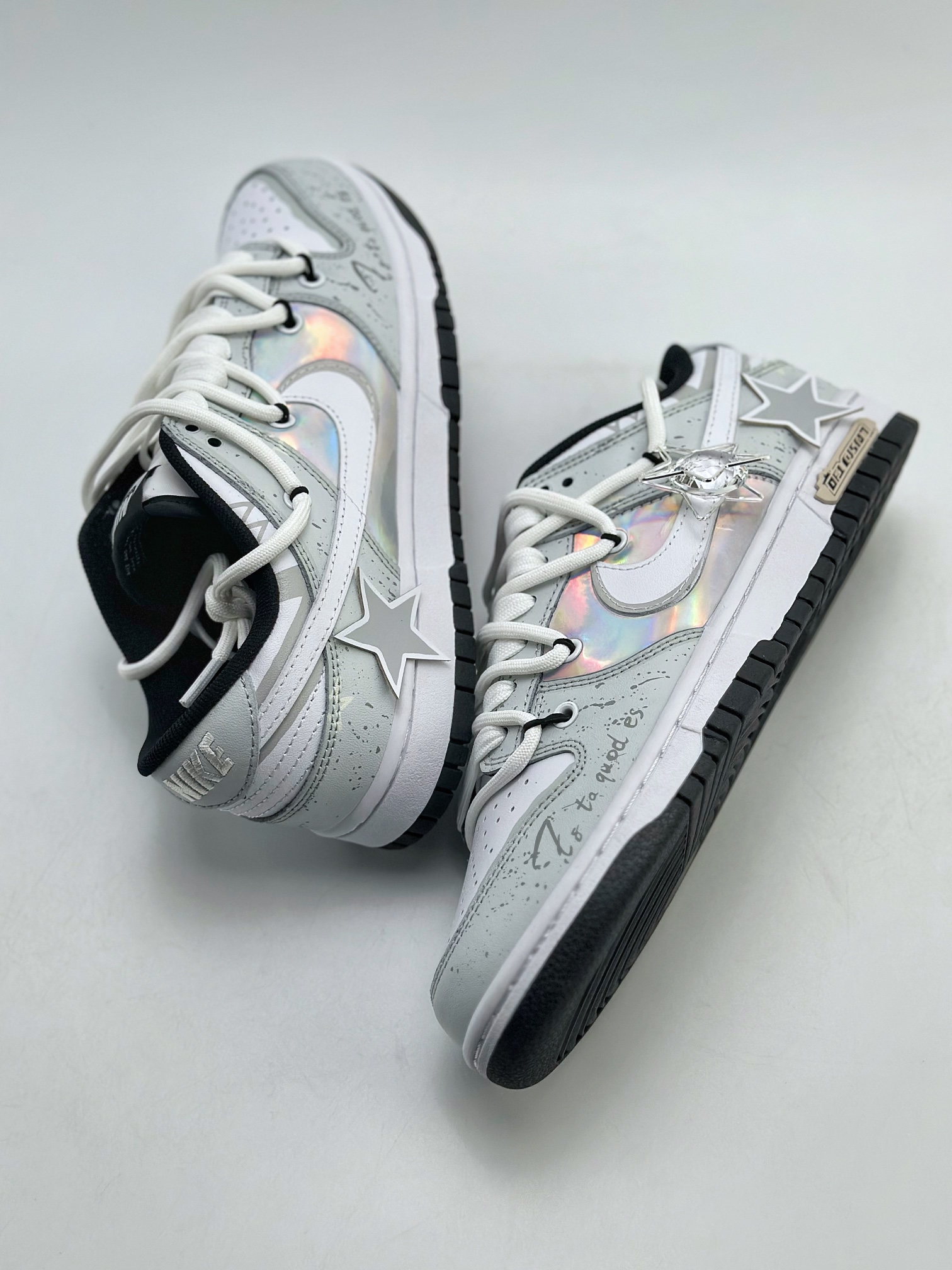 Nike SB Dunk Low Dream Pressed Galaxy Star Laser DD1391-100