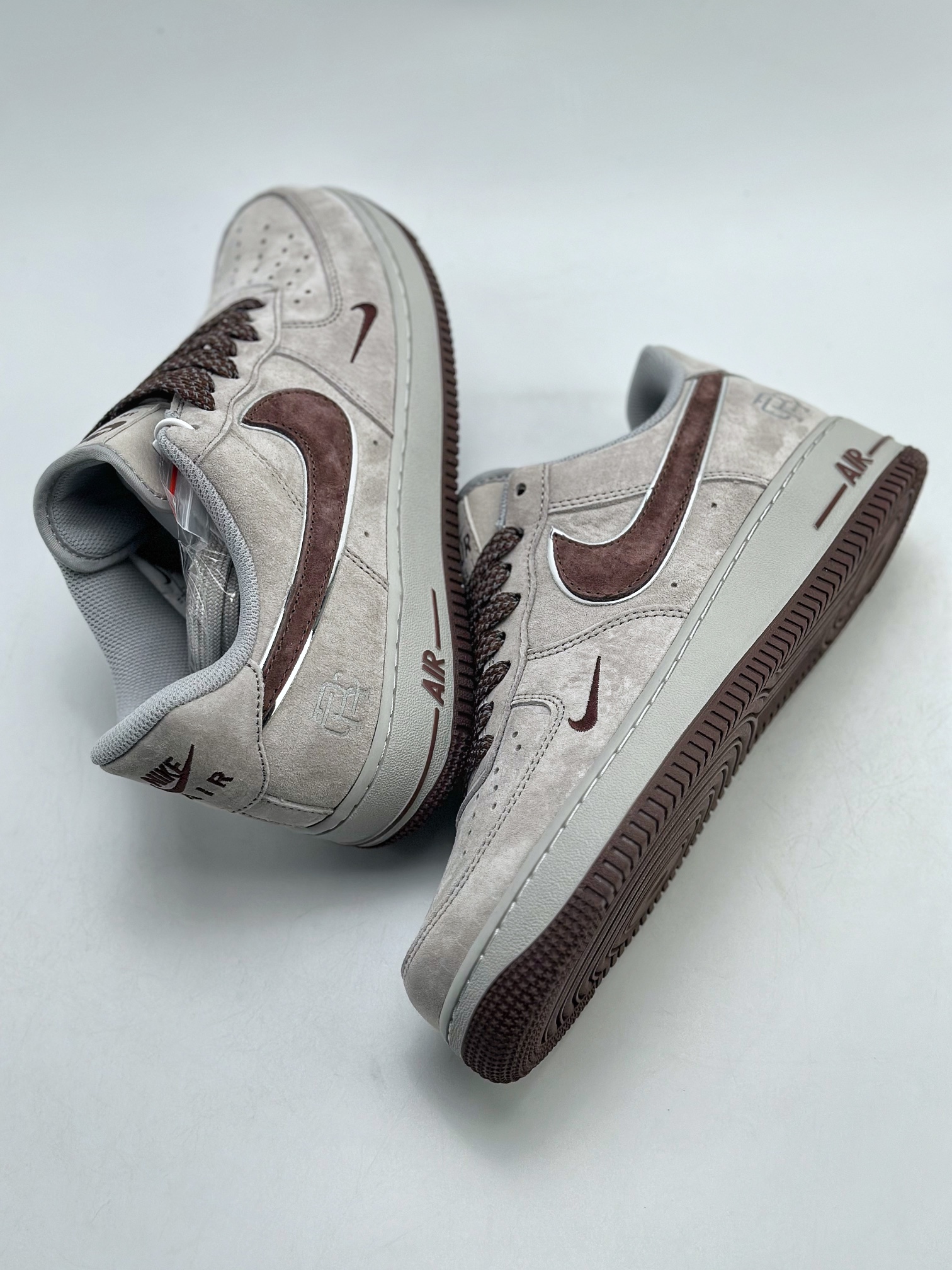 Nike Air Force 1 Low 07 (Grey/Brown) - low-top Air Force silhouette 3