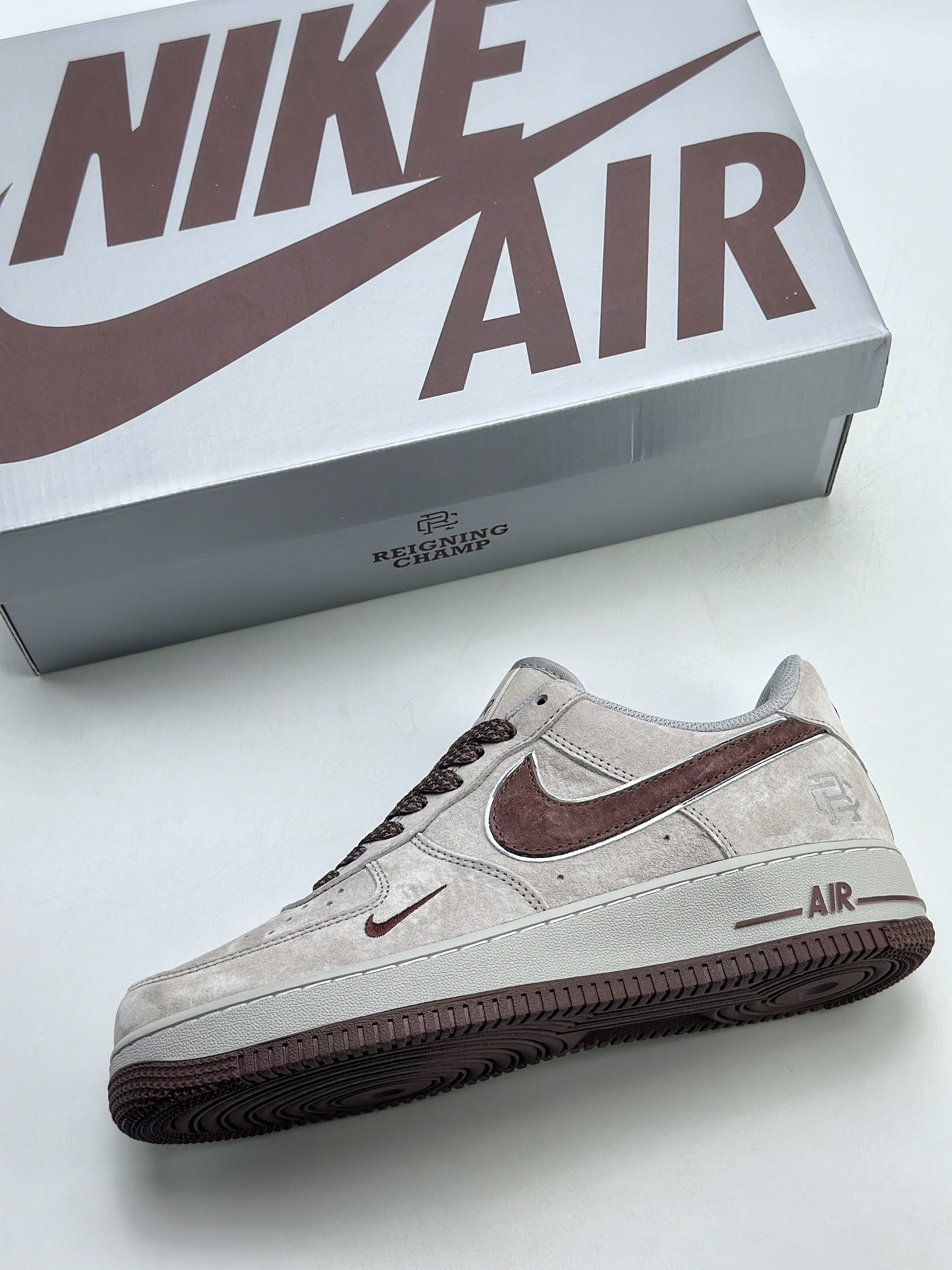 Nike Air Force 1 Low 07 (Grey/Brown) - low-top Air Force silhouette 7