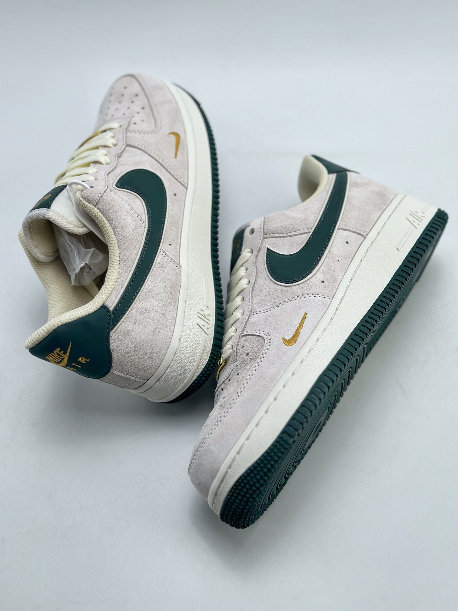 260 Nike Air Force 1 Low 07 灰绿麂皮 KK5636-710