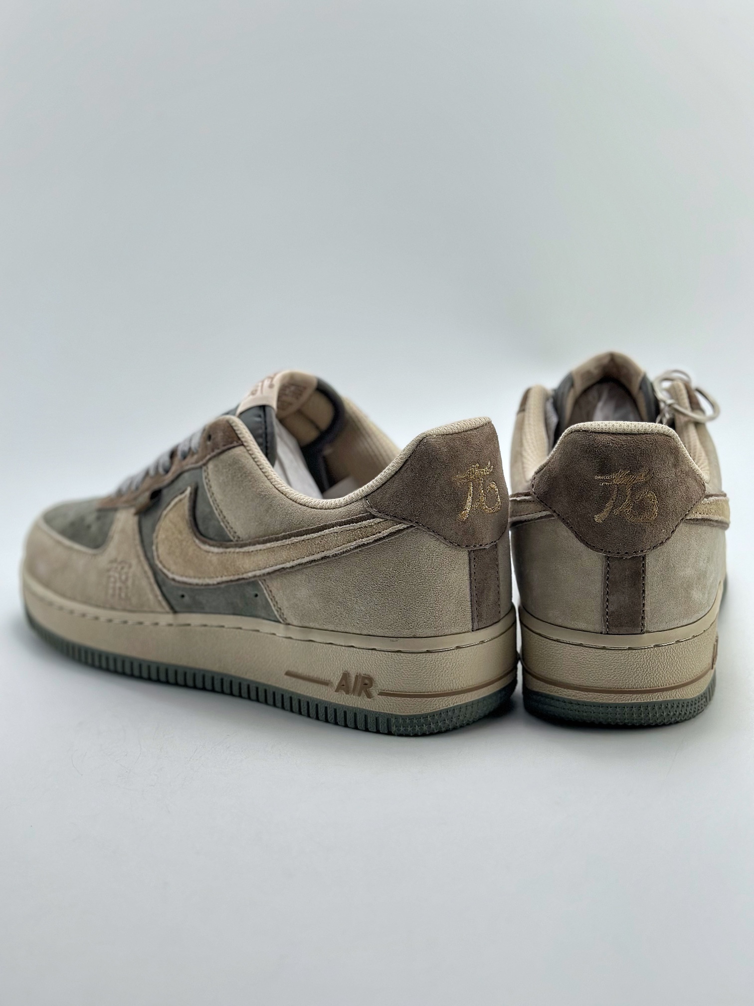 260 Nike Air Force 1 Low 07 龙年绿棕翻毛 CD1221-555