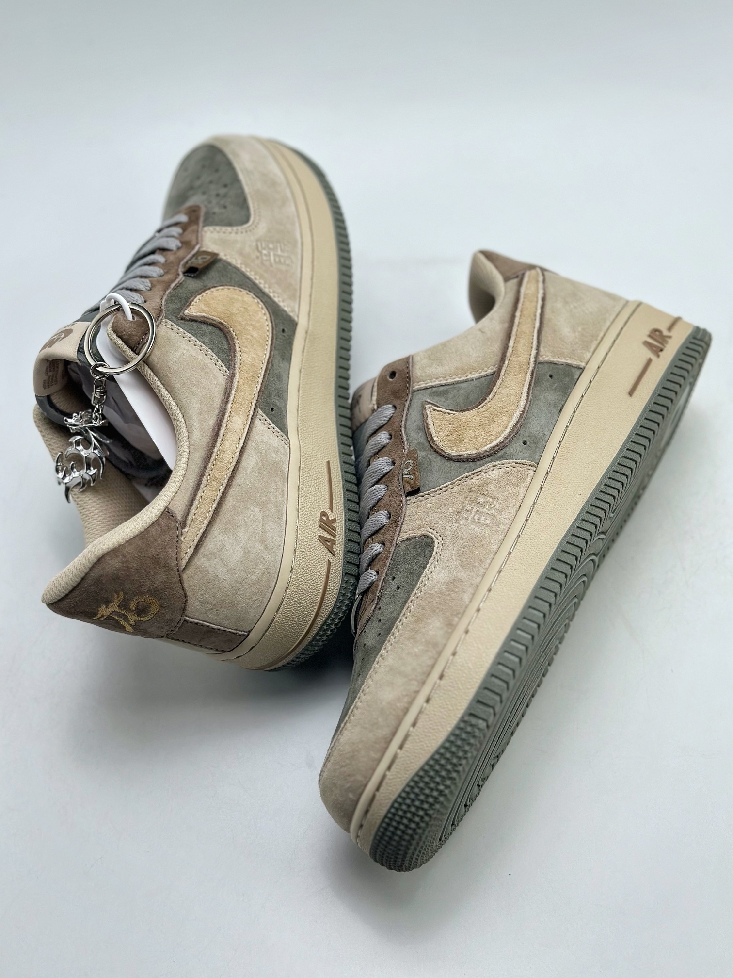 260 Nike Air Force 1 Low 07 龙年绿棕翻毛 CD1221-555