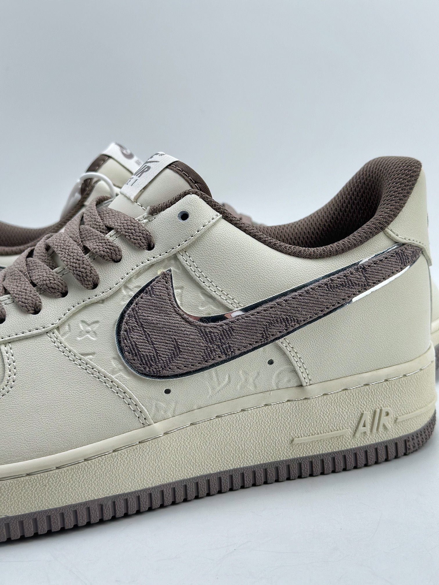 220 Nike Air Force 1 Low 07 x Louis Vuitton 米白印花勾 LV0506-099