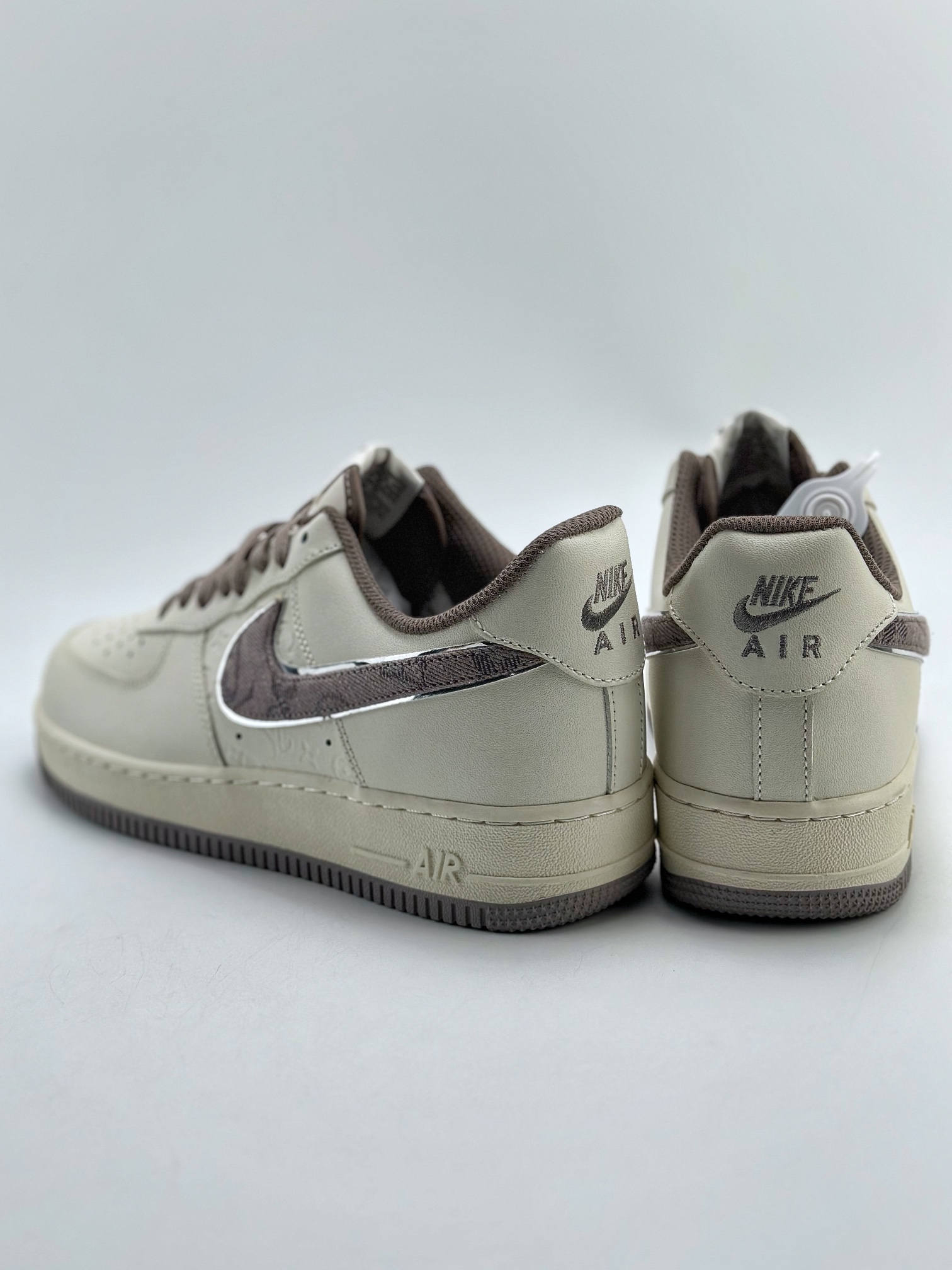 220 Nike Air Force 1 Low 07 x Louis Vuitton 米白印花勾 LV0506-099