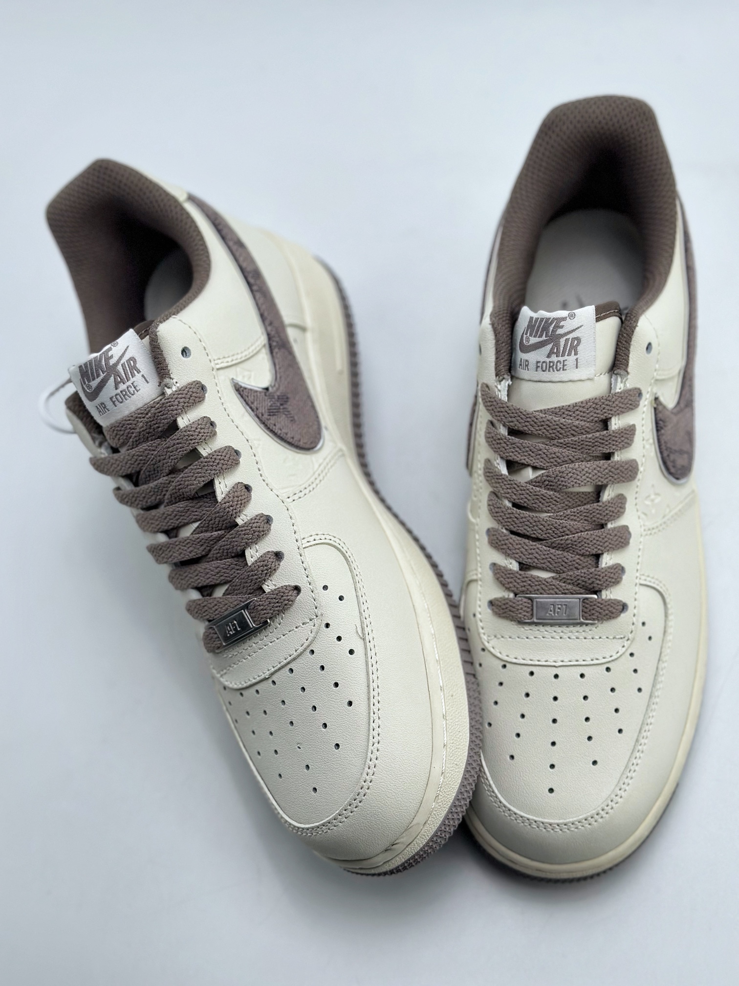 220 Nike Air Force 1 Low 07 x Louis Vuitton 米白印花勾 LV0506-099