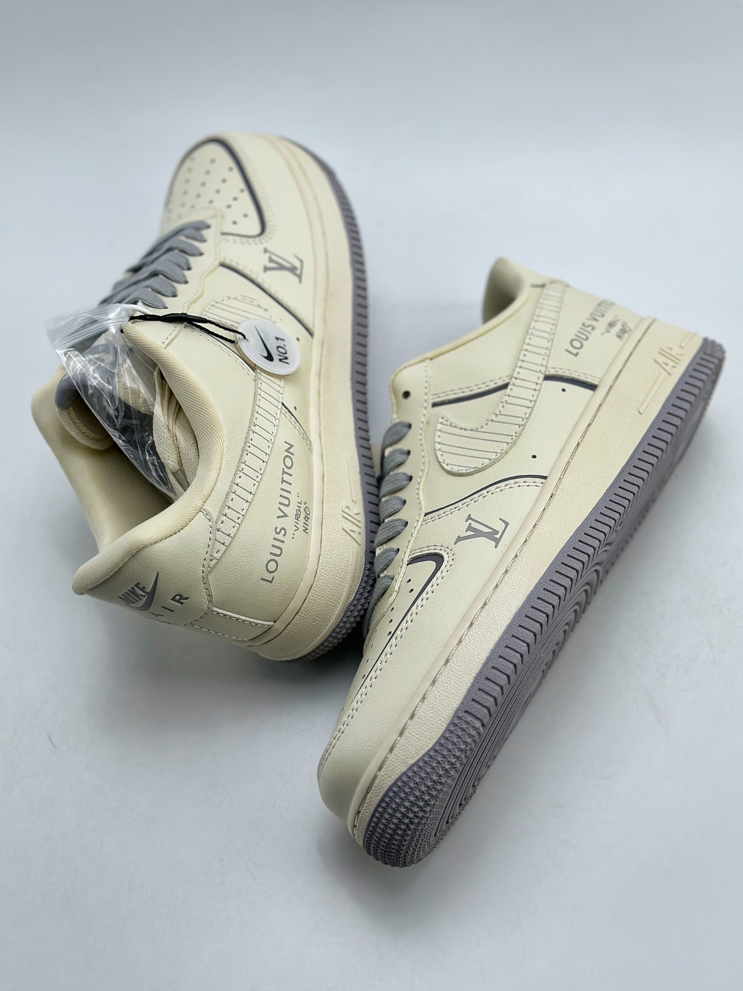 200 Nike Air Force 1 Low 07 x Louis Vuitton 白灰 CT3228-200