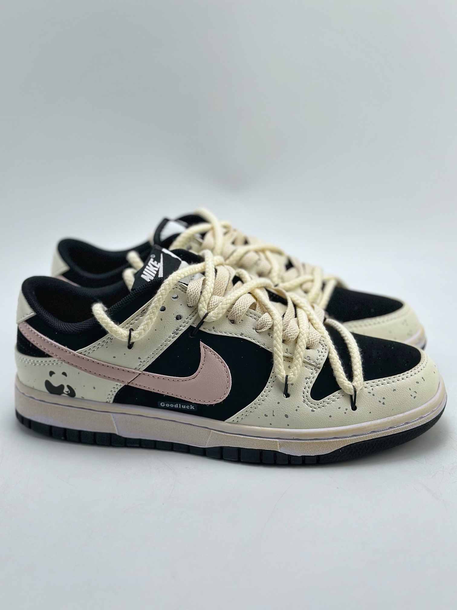 NIKE SB Dunk Low Red Panda Peach Oolong CW1590-100