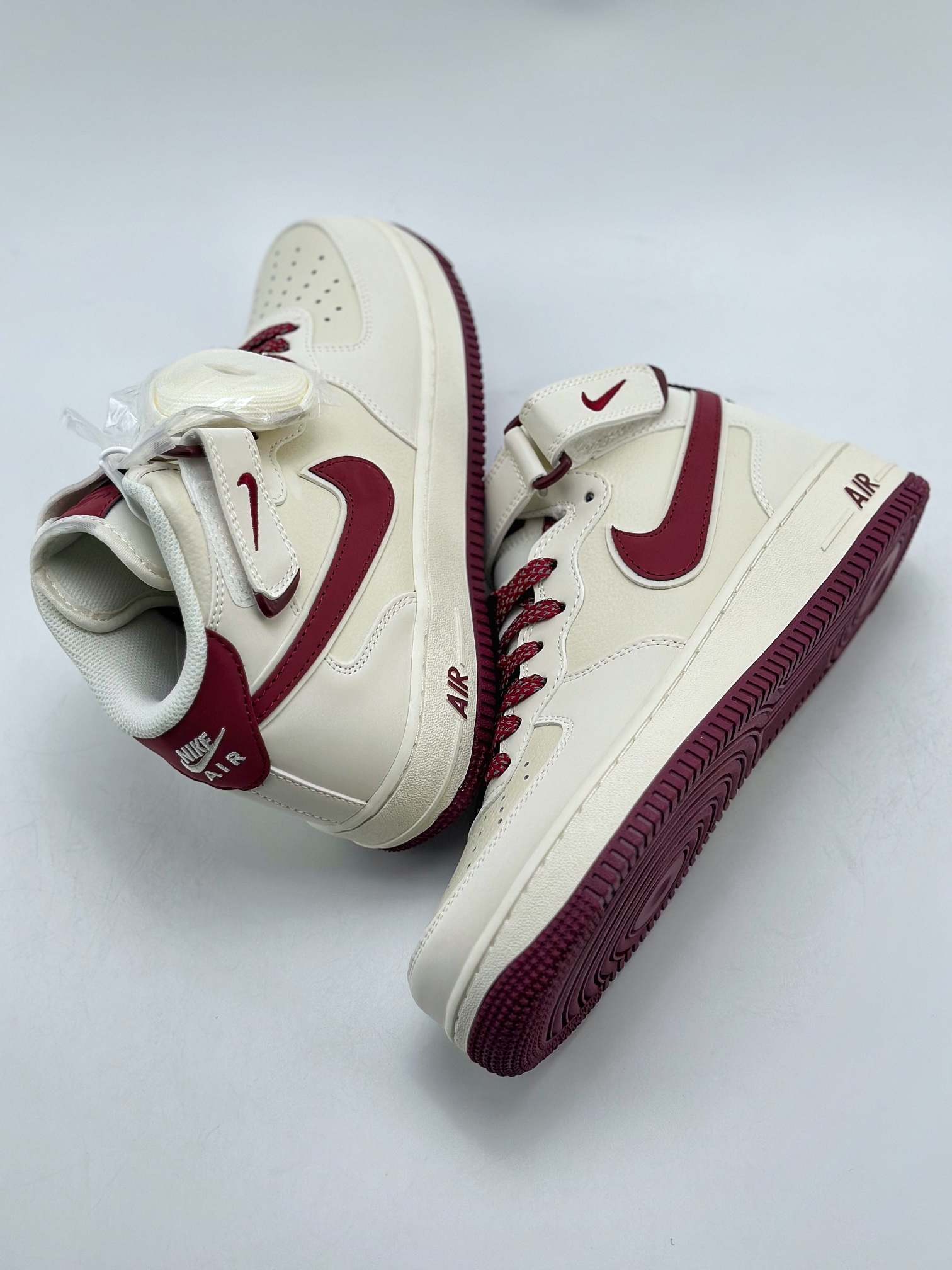 NikeAirForce1Mid07白酒红原楦头原纸板打造纯正中帮空军版型专注外贸渠道全掌内置蜂窝气垫原