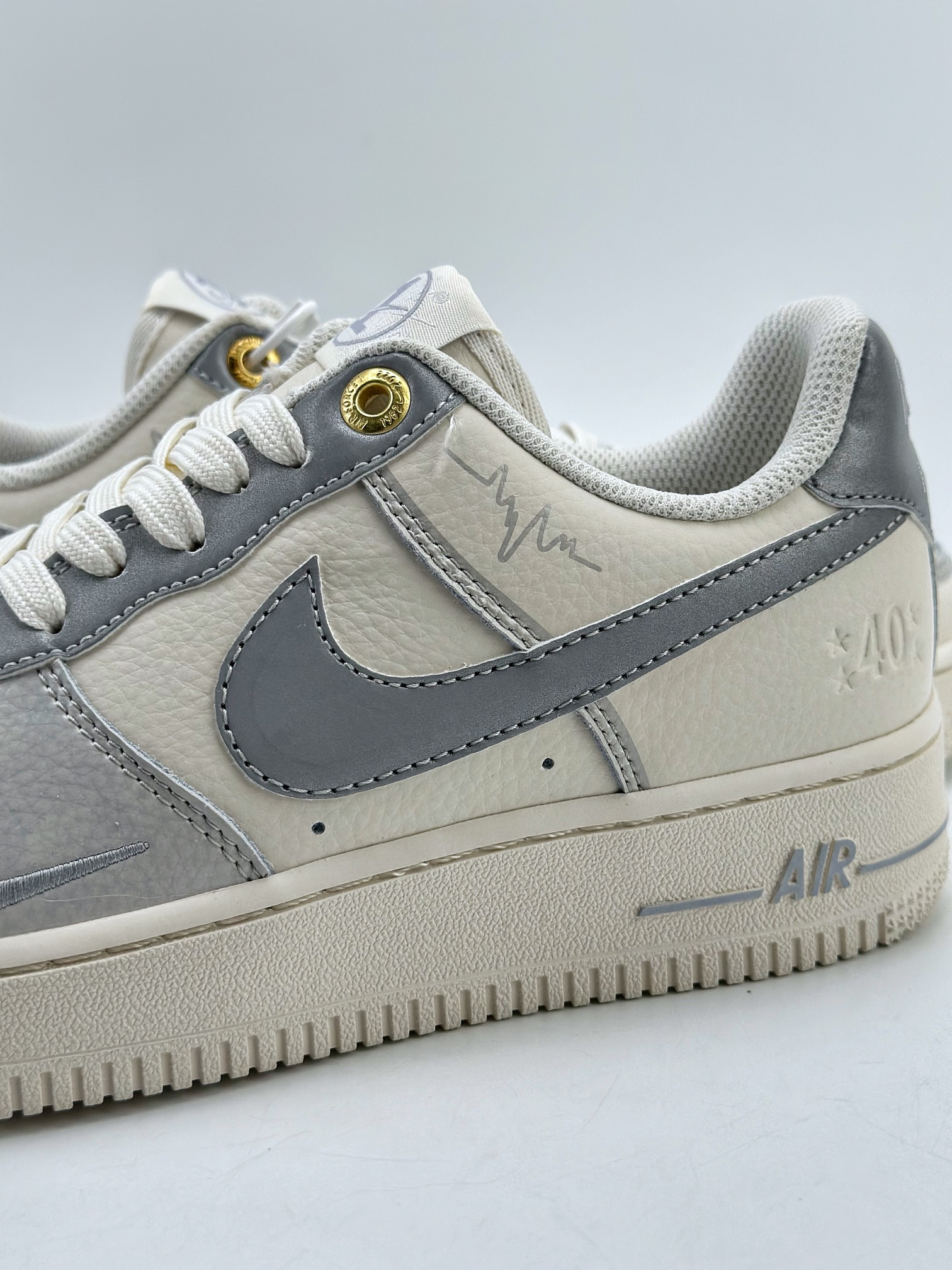 NikeAirForce1Low07学院风白灰原楦头原纸板打造纯正低帮空军版型专注外贸渠道全掌内置蜂窝气