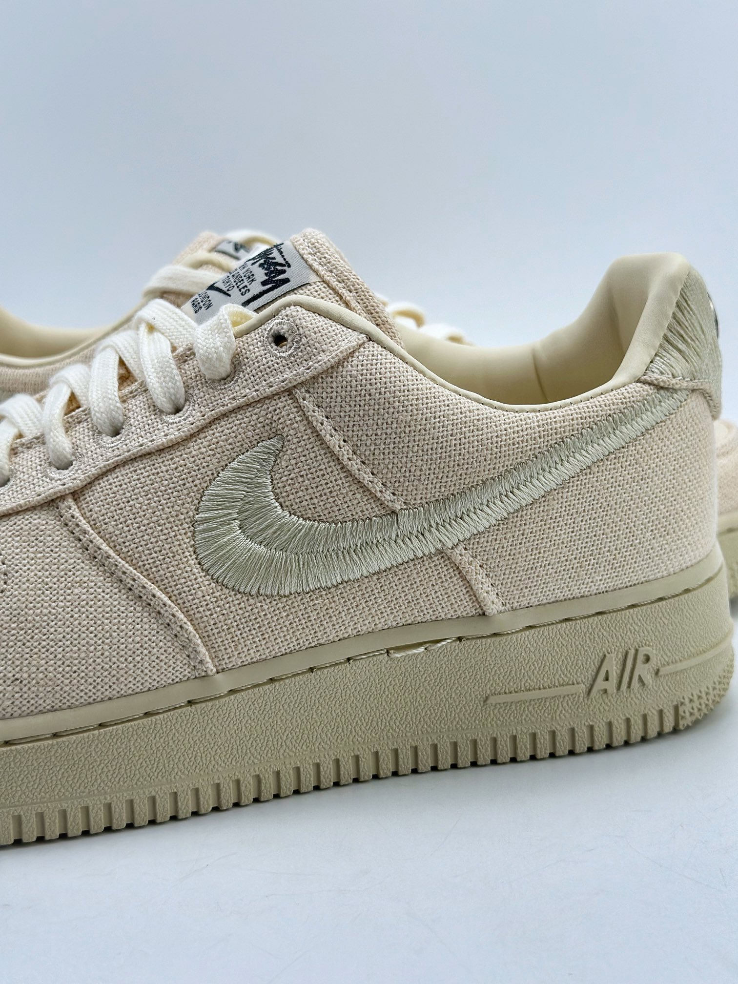 Nike Air Force 1 Low 07 x Stussy 斯图西联名米白 9