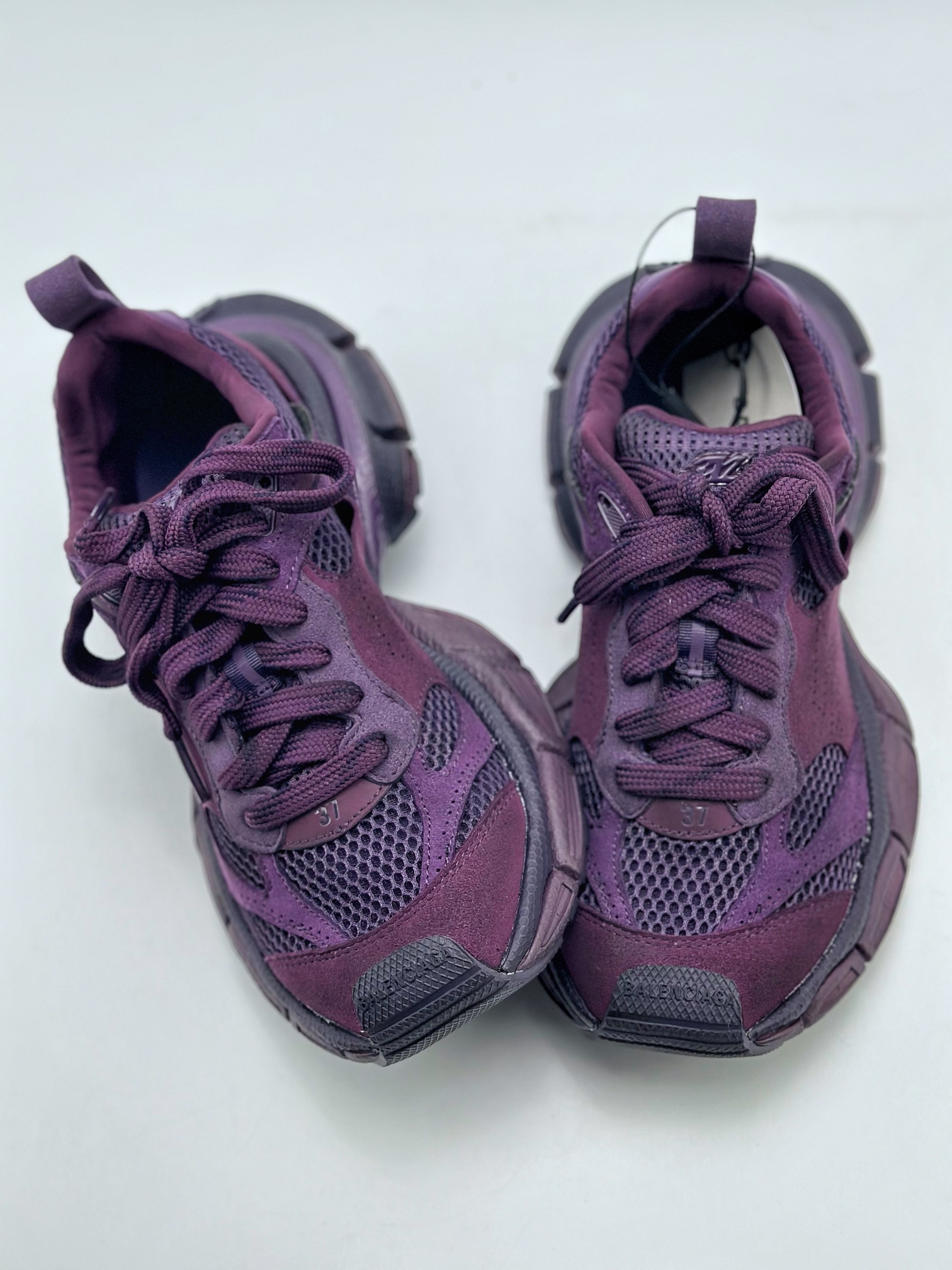 Balenciaga 专柜款经典鞋履 2