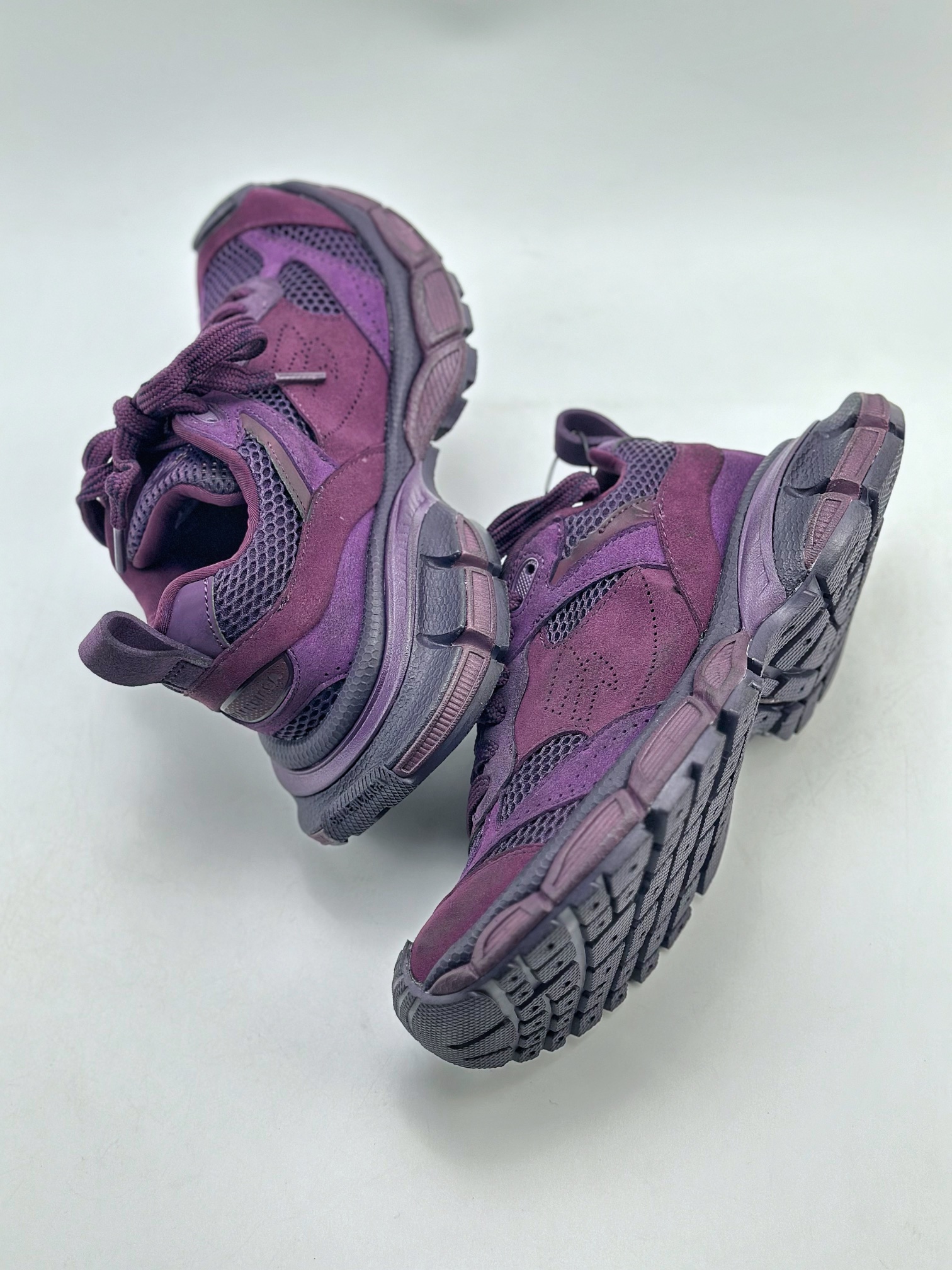 Balenciaga 专柜款经典鞋履 3