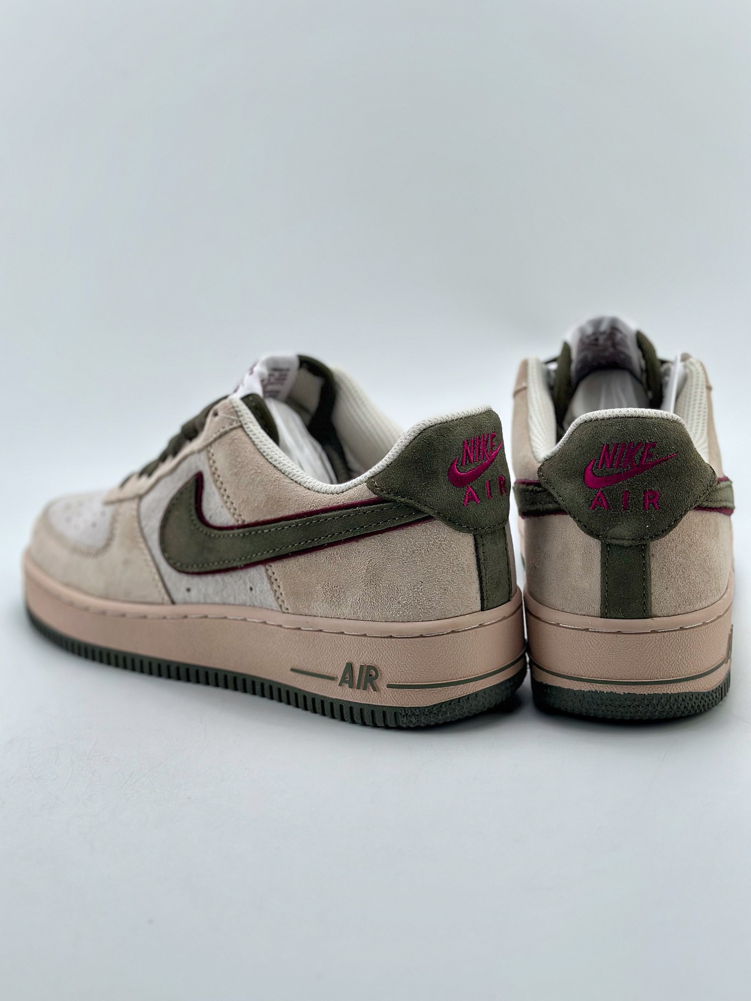 NikeAirForce1Low07米棕军绿麂皮原楦头原纸板打造纯正低帮空军版型专注外贸渠道全掌内置蜂窝