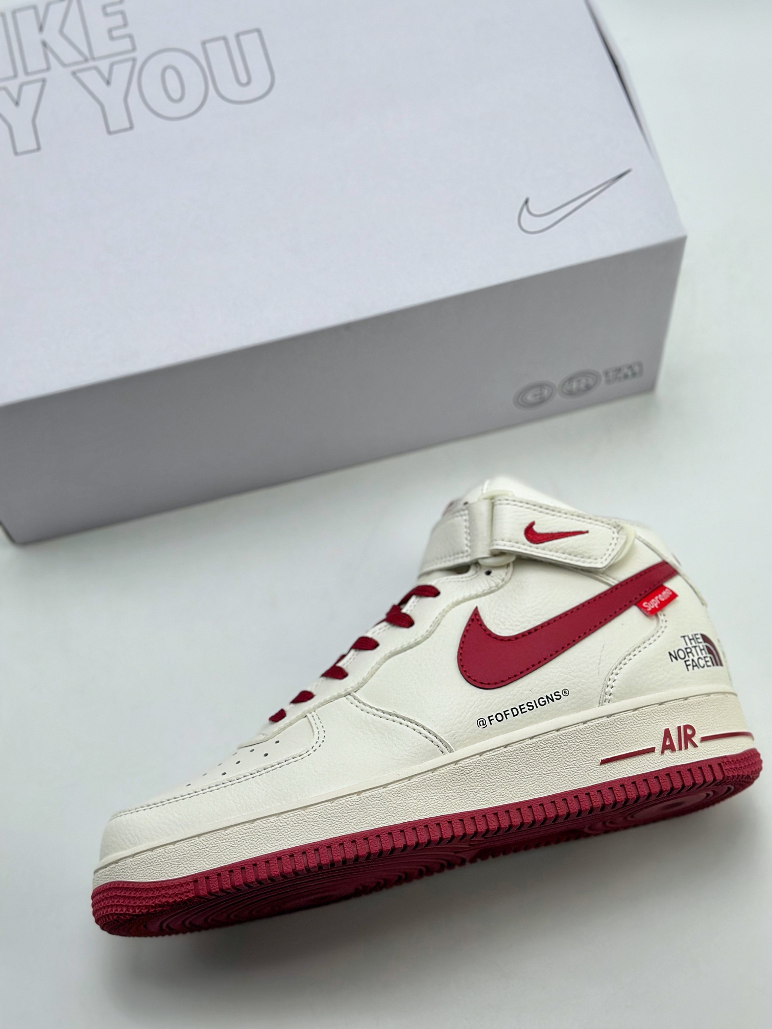 NikeAirForce1Mid07白红原楦头原纸板打造纯正中帮空军版型专注外贸渠道全掌内置蜂窝气垫原盒