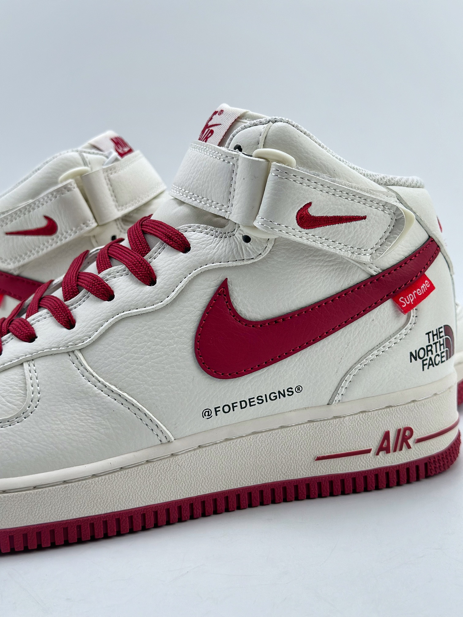 NikeAirForce1Mid07白红原楦头原纸板打造纯正中帮空军版型专注外贸渠道全掌内置蜂窝气垫原盒